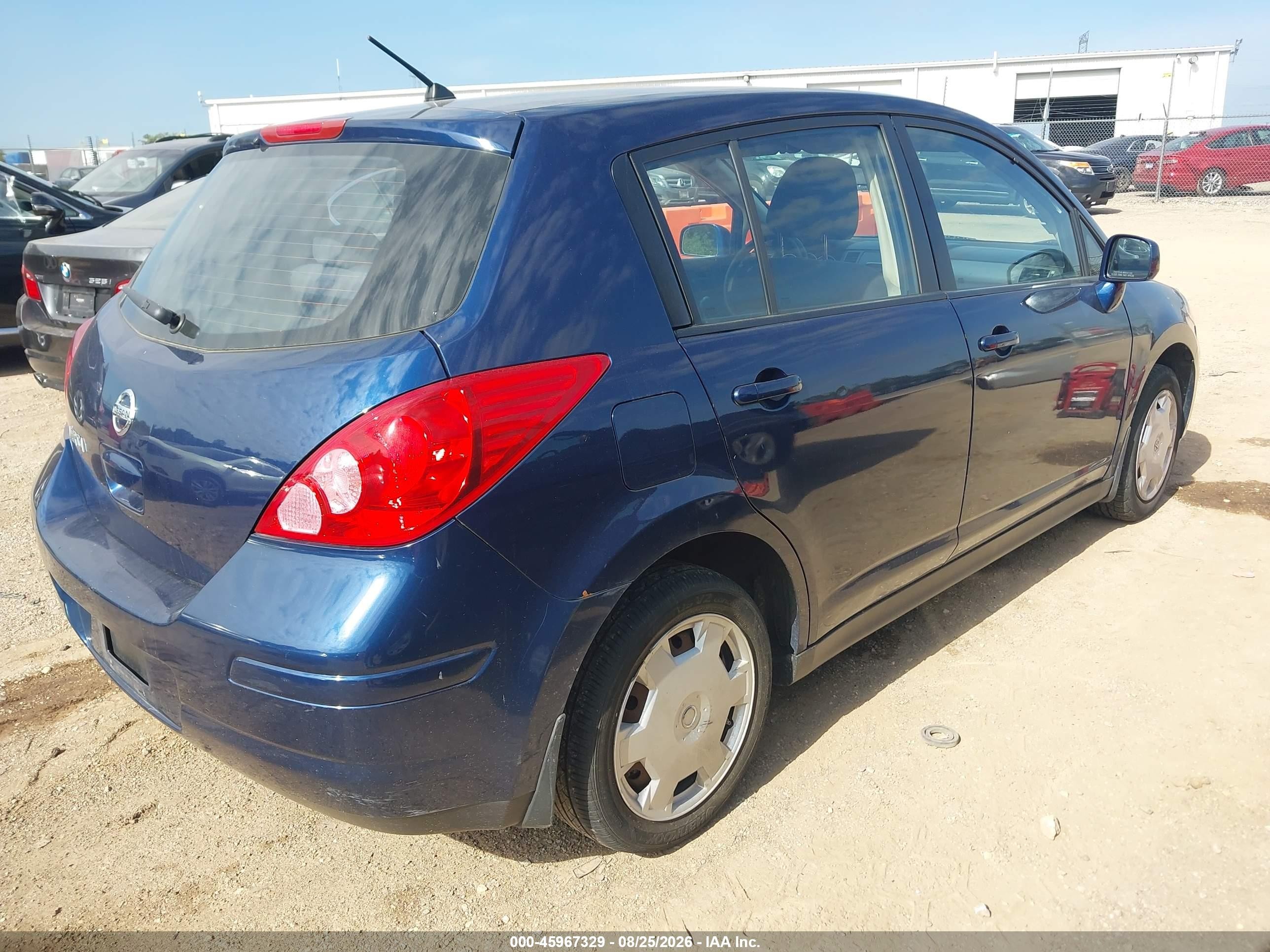 2008 Nissan Versa 1.8s Синий vin: 3N1BC13E08L355636