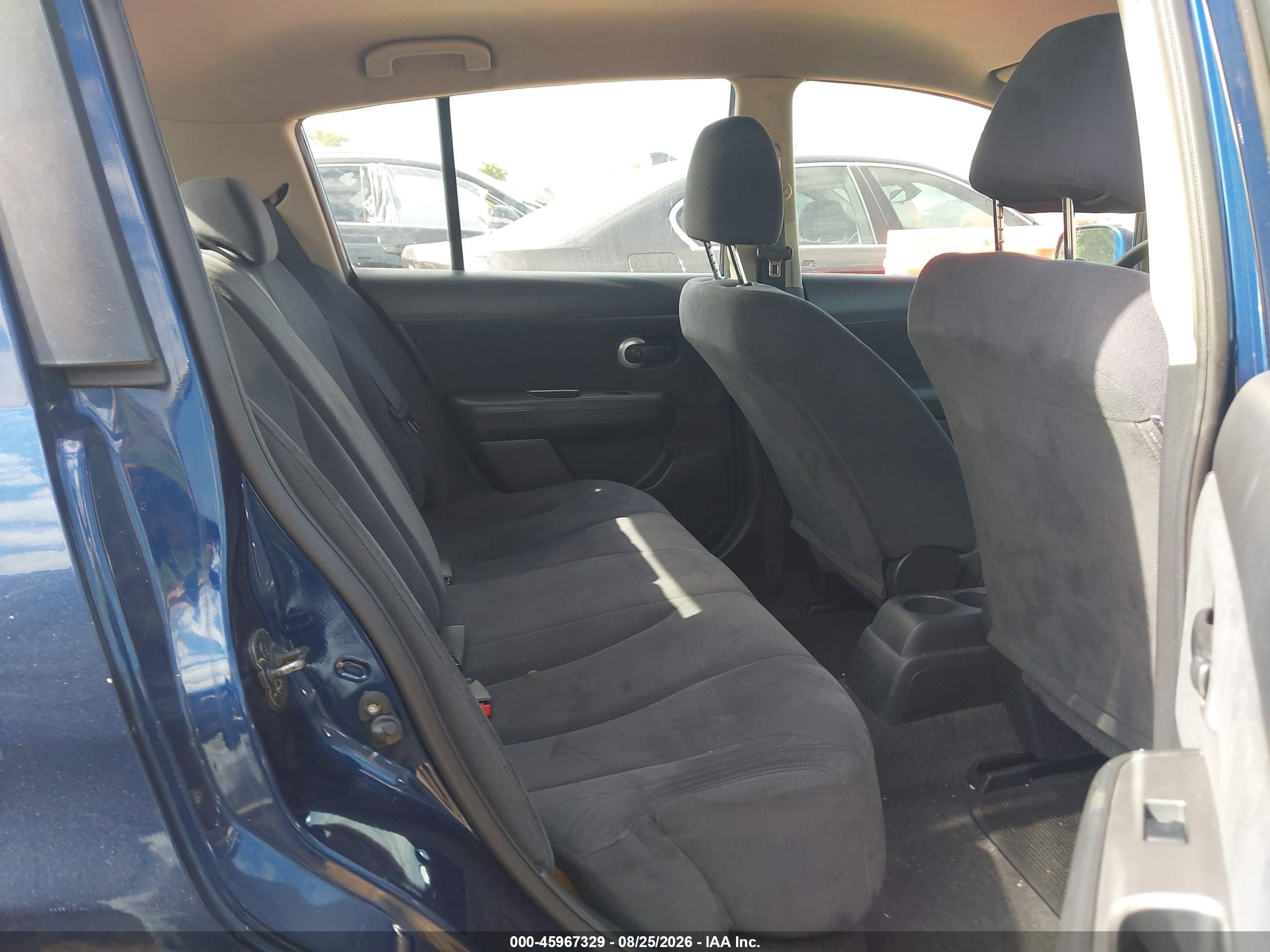 2008 Nissan Versa 1.8s Синий vin: 3N1BC13E08L355636