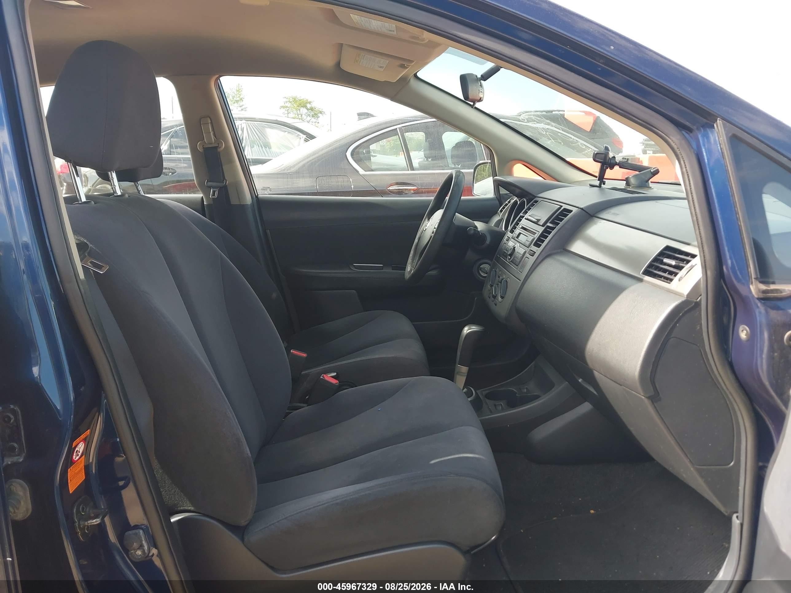 2008 Nissan Versa 1.8s Синий vin: 3N1BC13E08L355636