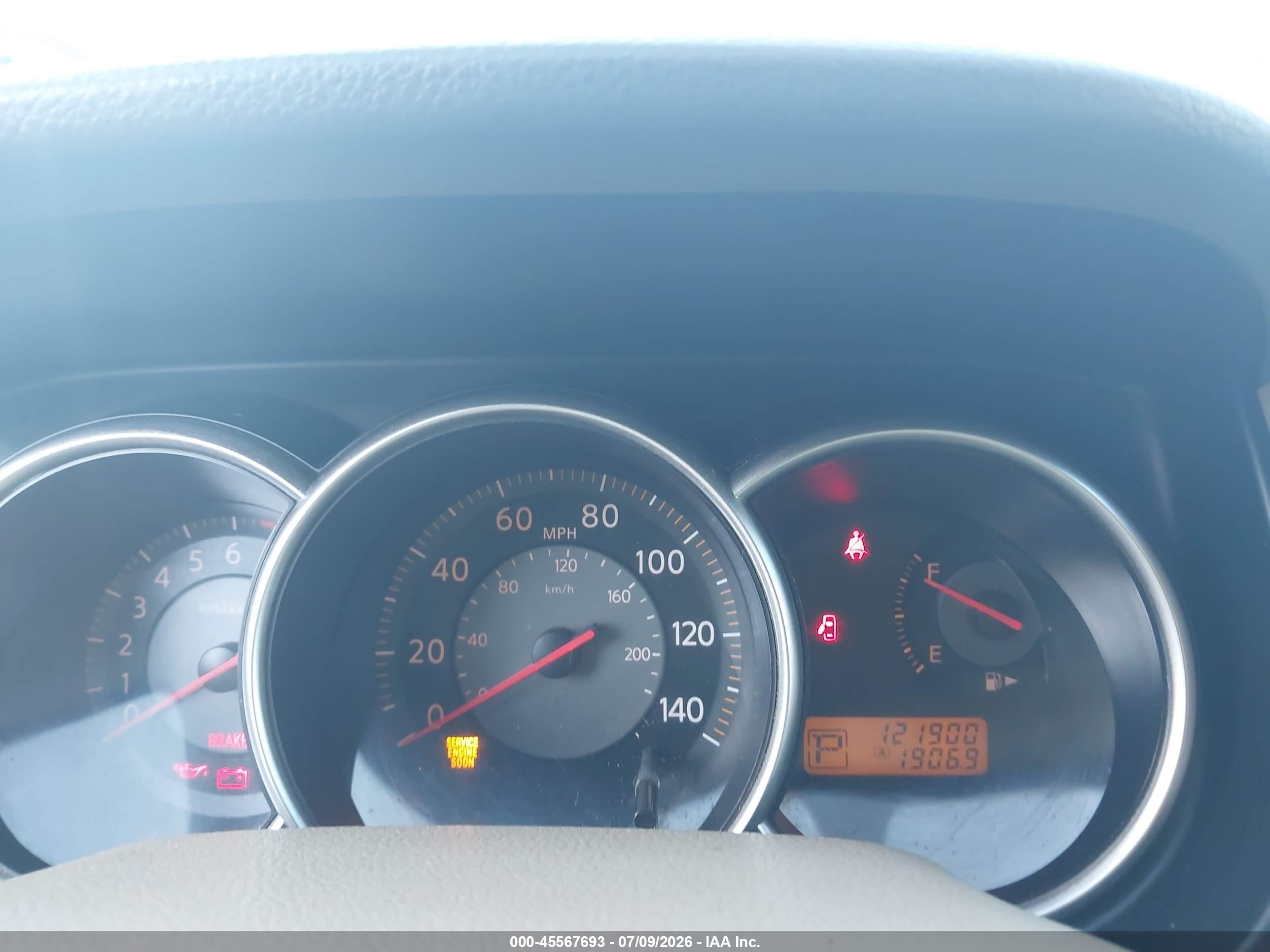 2008 Nissan Versa 1.8 S White vin: 3N1BC13E08L365230