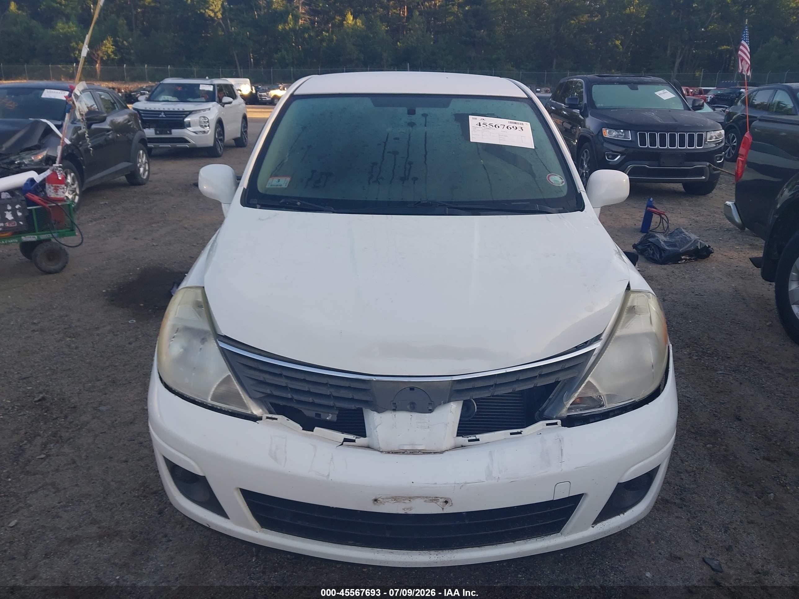 2008 Nissan Versa 1.8 S White vin: 3N1BC13E08L365230