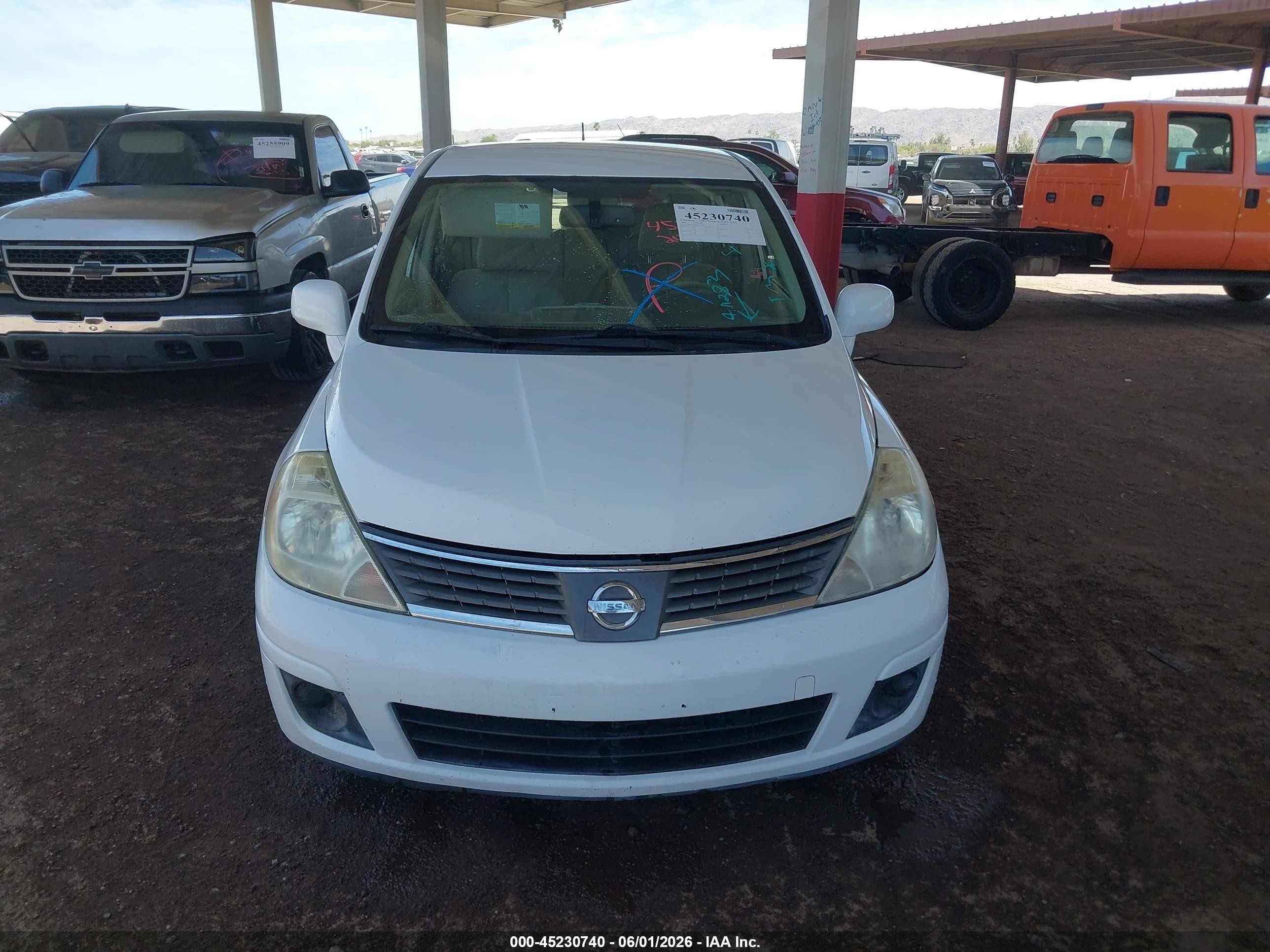 2008 Nissan Versa 1.8sl White vin: 3N1BC13E08L411283