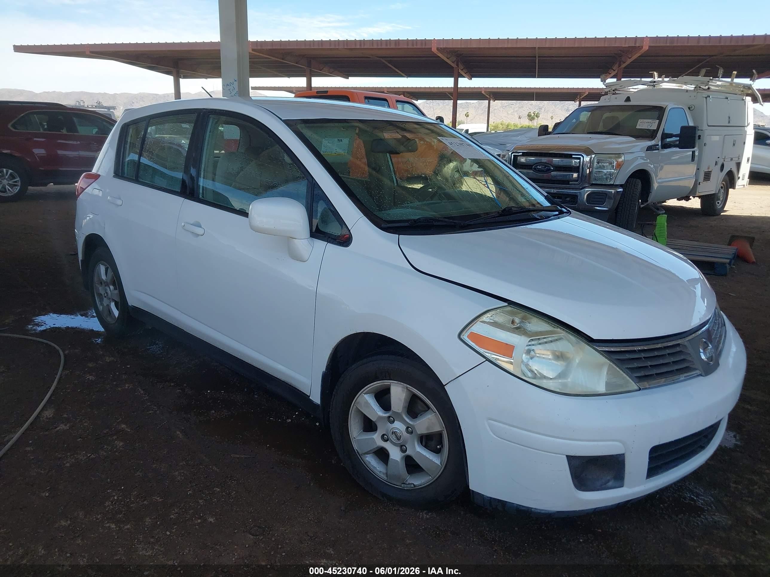 2008 Nissan Versa 1.8sl White vin: 3N1BC13E08L411283