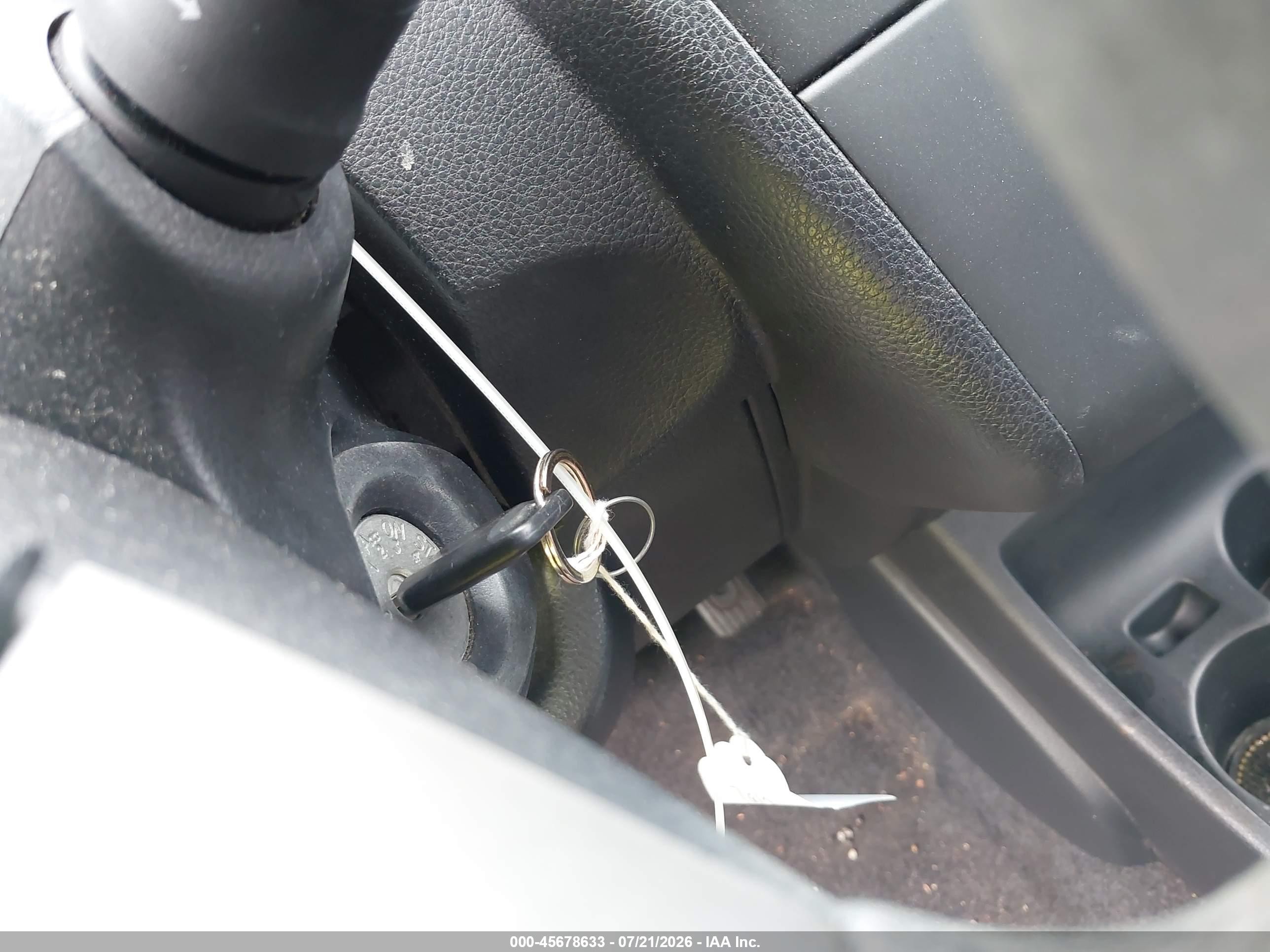 2009 Nissan Versa 1.8s Silver vin: 3N1BC13E09L359462