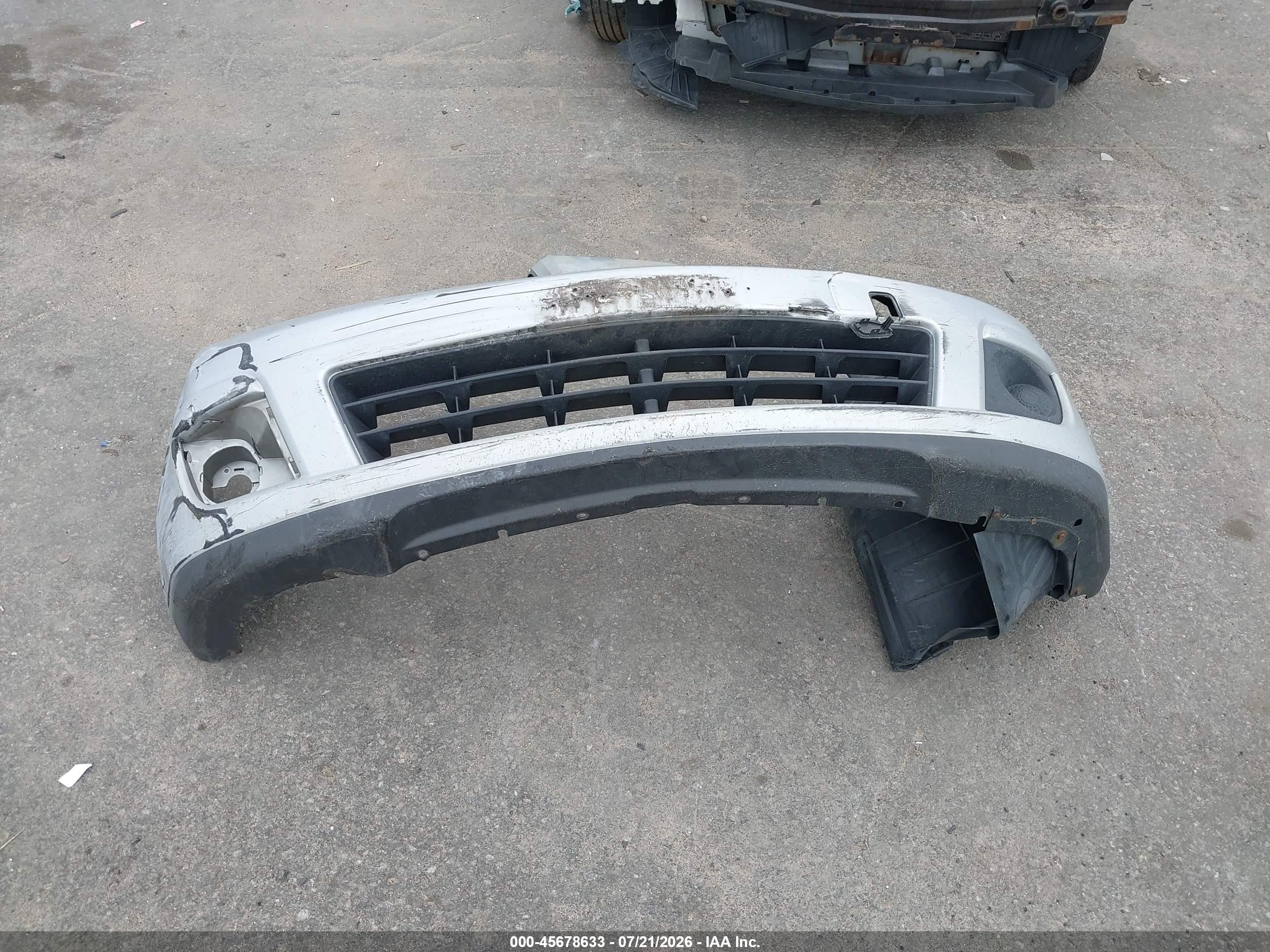 2009 Nissan Versa 1.8s Silver vin: 3N1BC13E09L359462