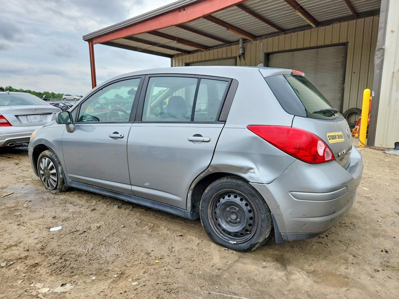 2009 Nissan Versa 1.8 S Зеленый vin: 3N1BC13E09L360403