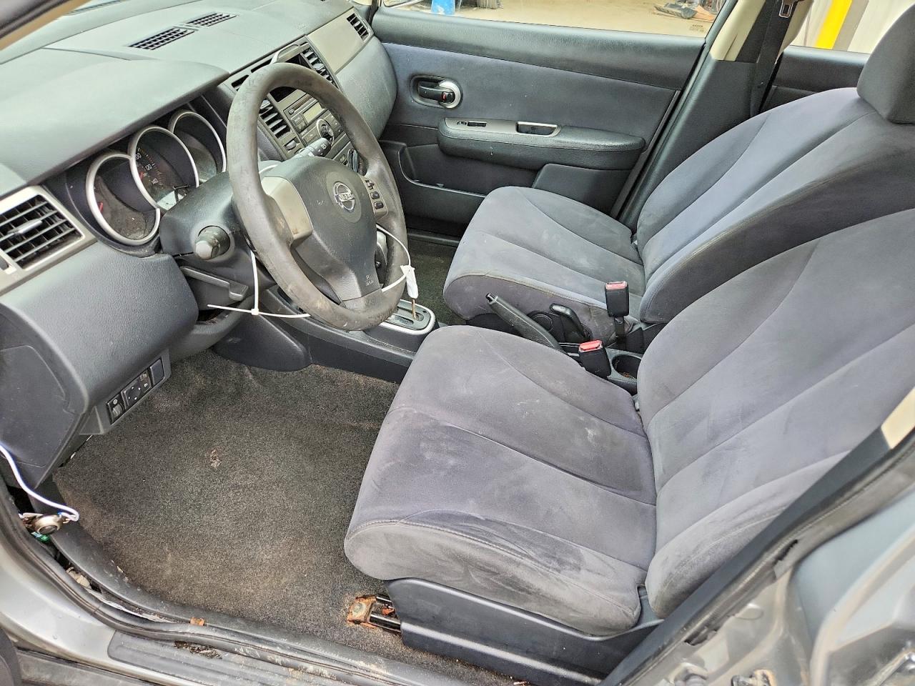 2009 Nissan Versa 1.8 S Зеленый vin: 3N1BC13E09L360403