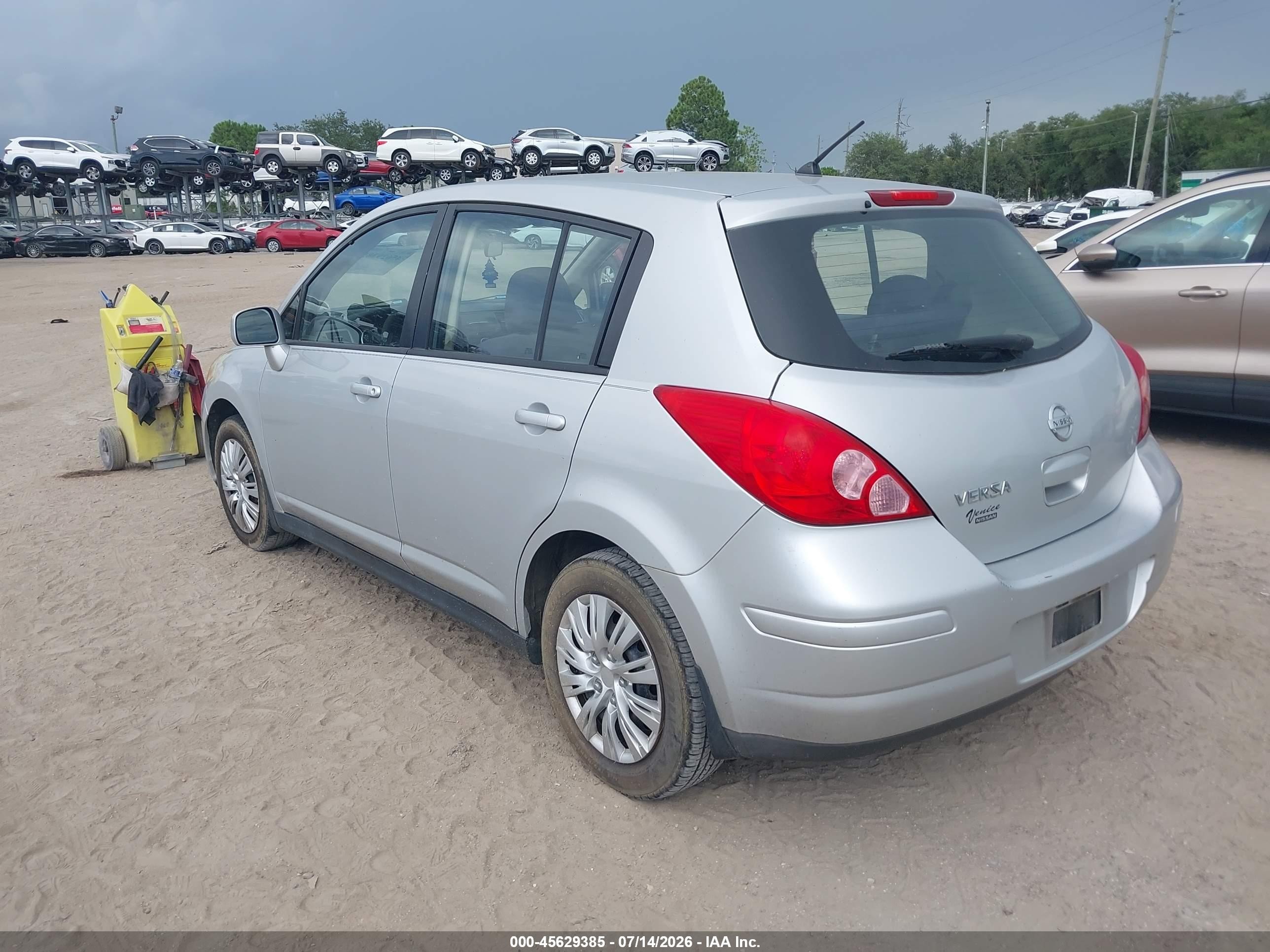 2009 Nissan Versa 1.8s Silver vin: 3N1BC13E09L367190