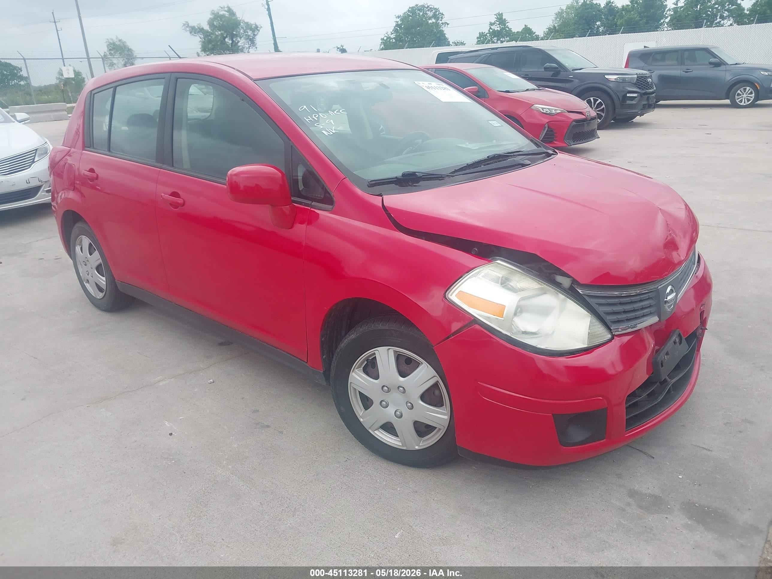 2009 Nissan Versa 1.8s Red vin: 3N1BC13E09L370381
