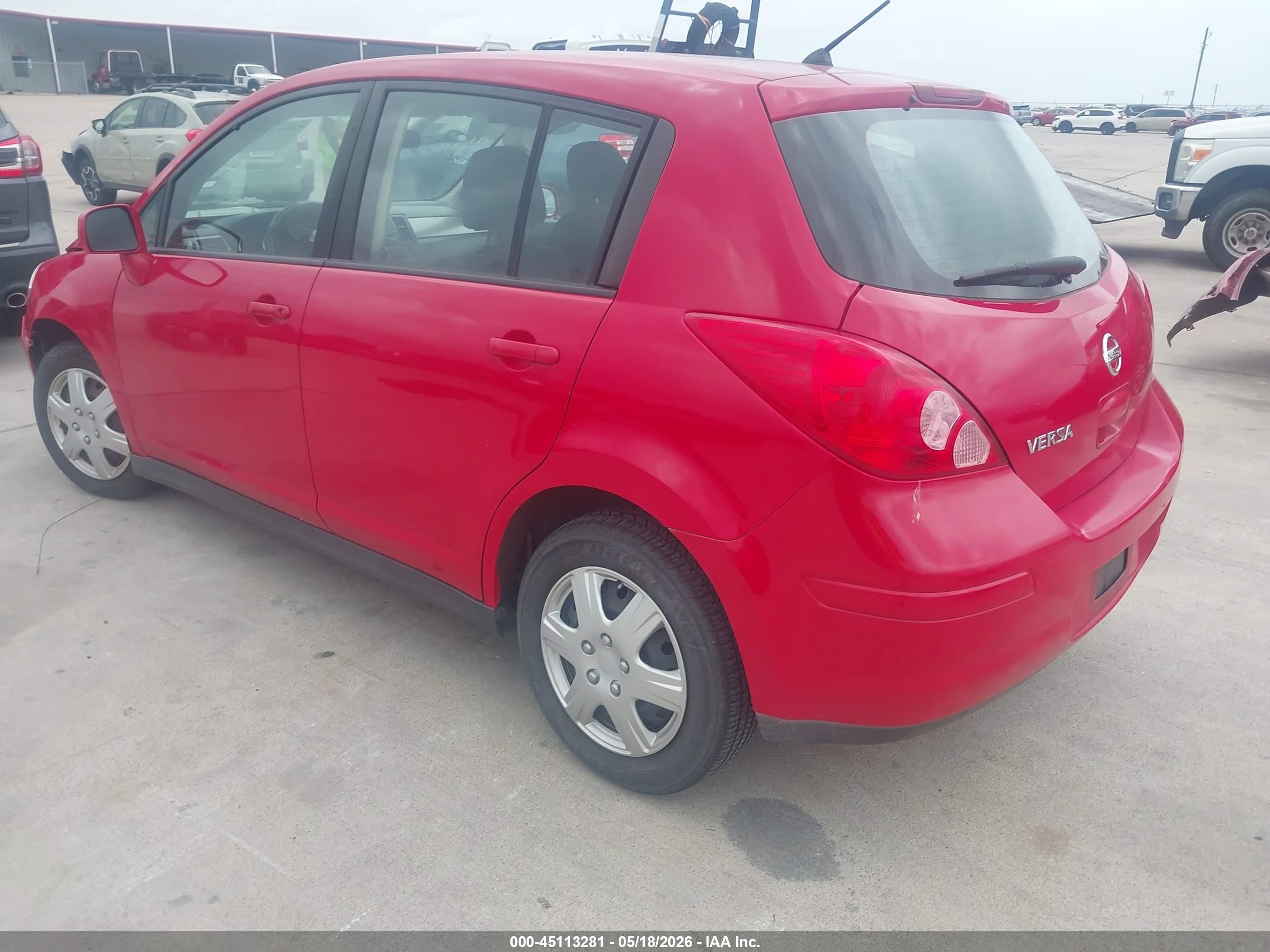 2009 Nissan Versa 1.8s Red vin: 3N1BC13E09L370381