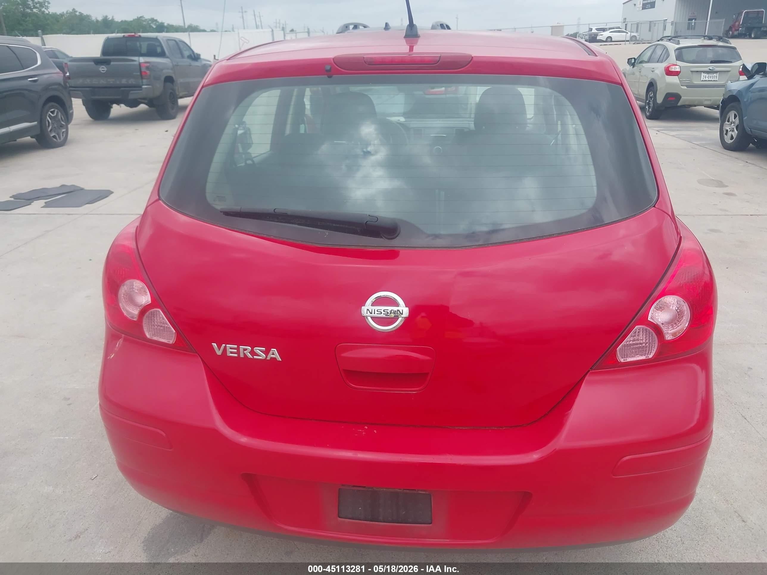2009 Nissan Versa 1.8s Red vin: 3N1BC13E09L370381
