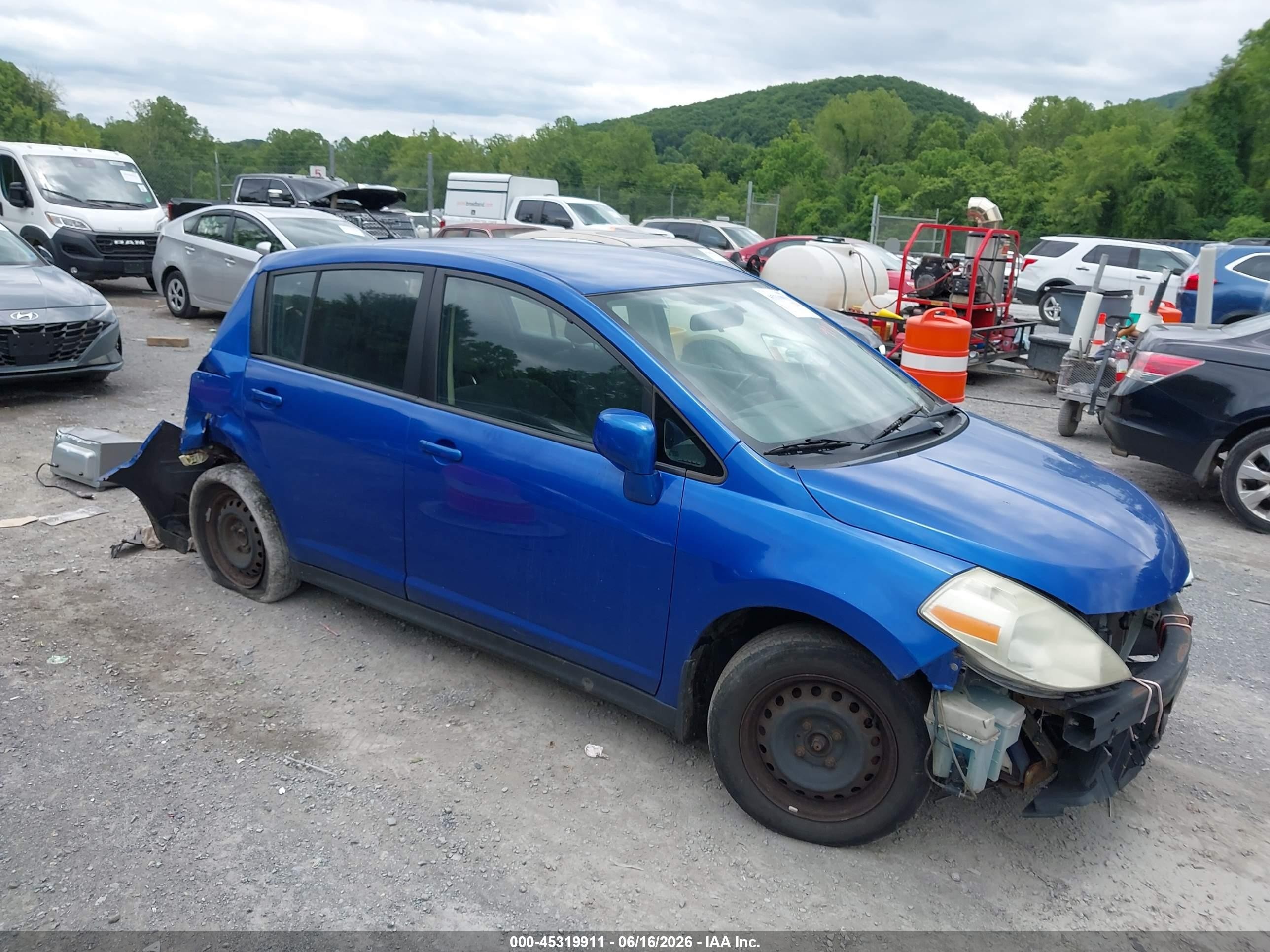 2009 Nissan Versa 1.8s Blue vin: 3N1BC13E09L370493