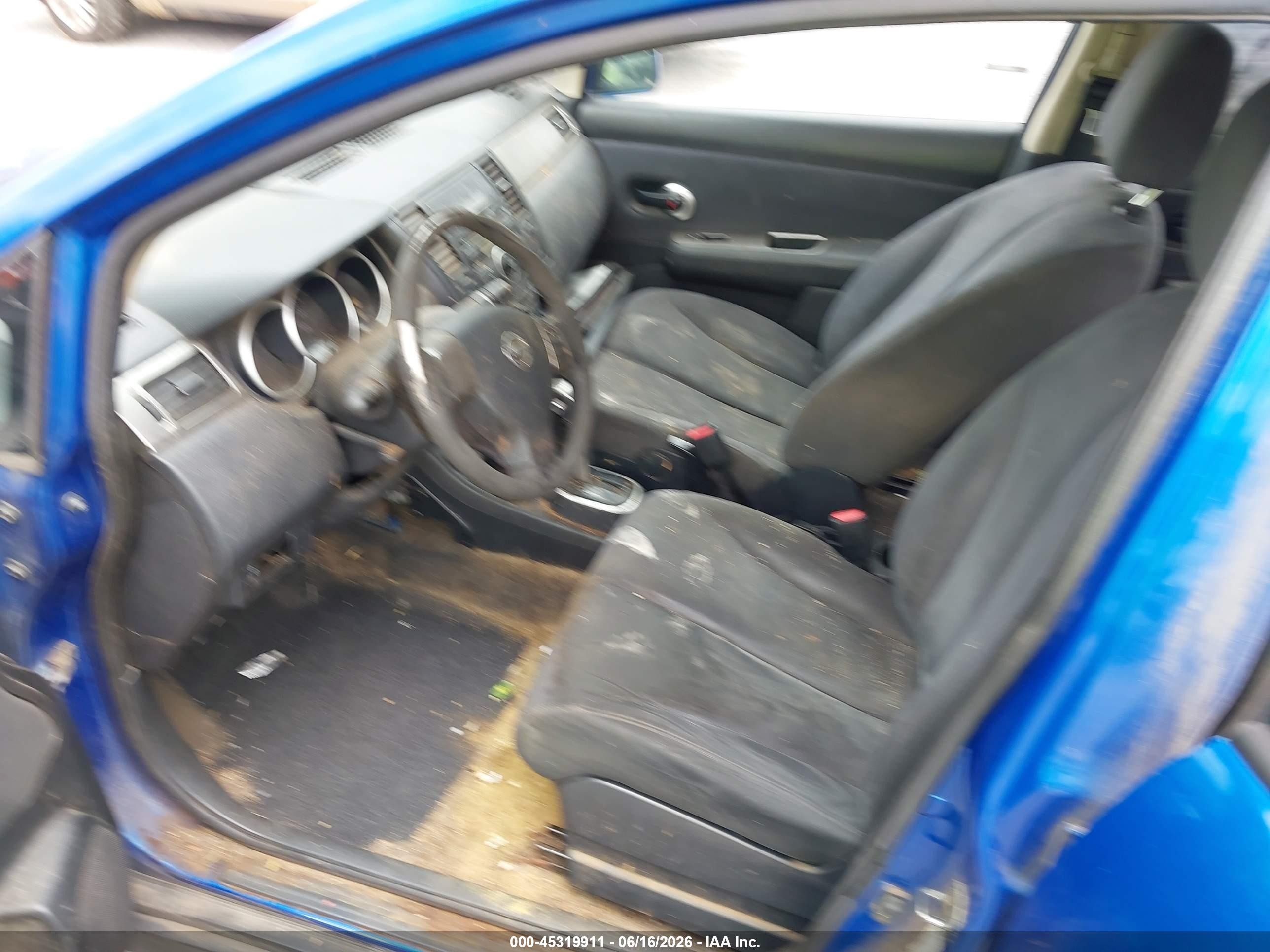 2009 Nissan Versa 1.8s Blue vin: 3N1BC13E09L370493
