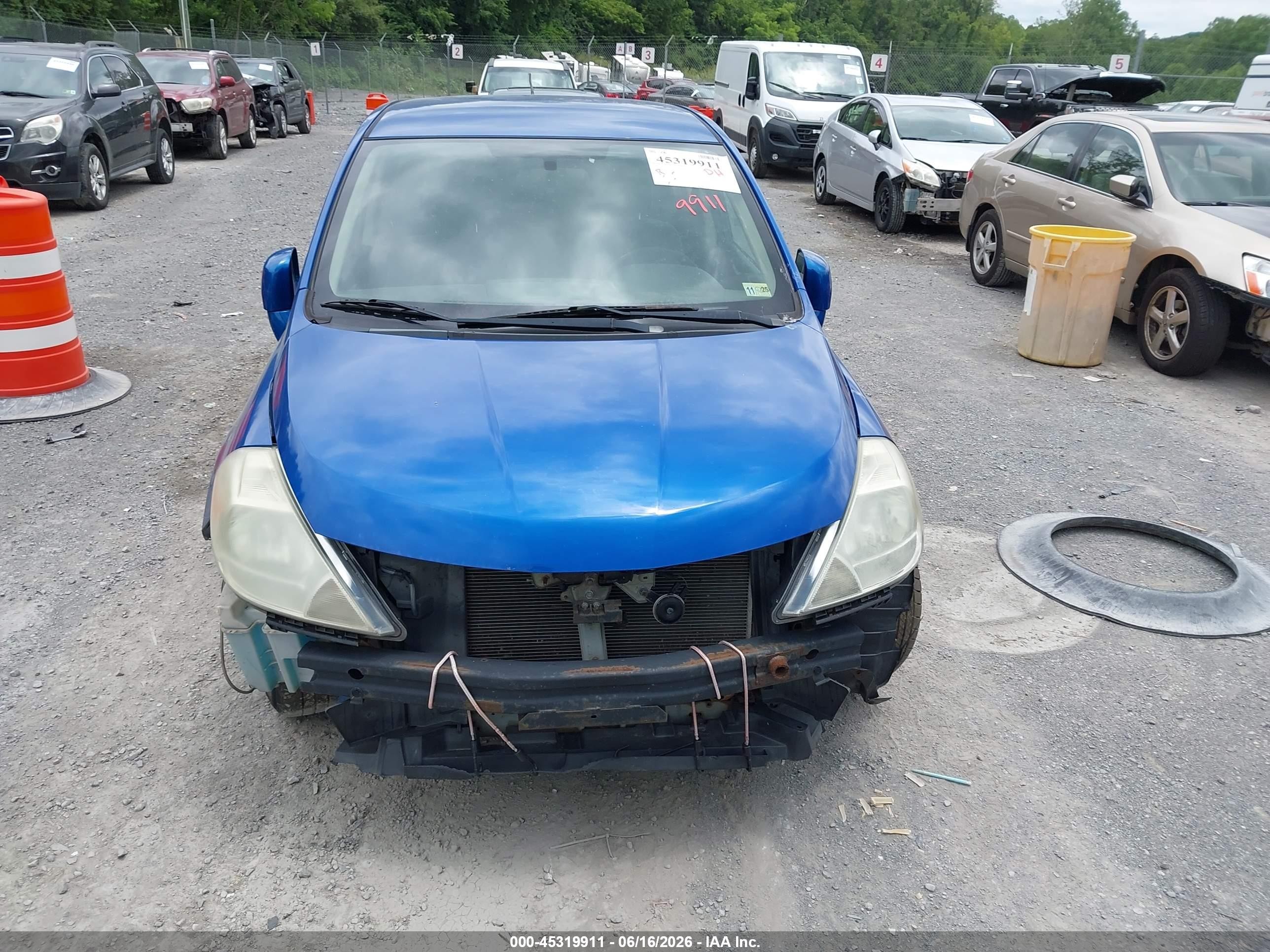 2009 Nissan Versa 1.8s Blue vin: 3N1BC13E09L370493