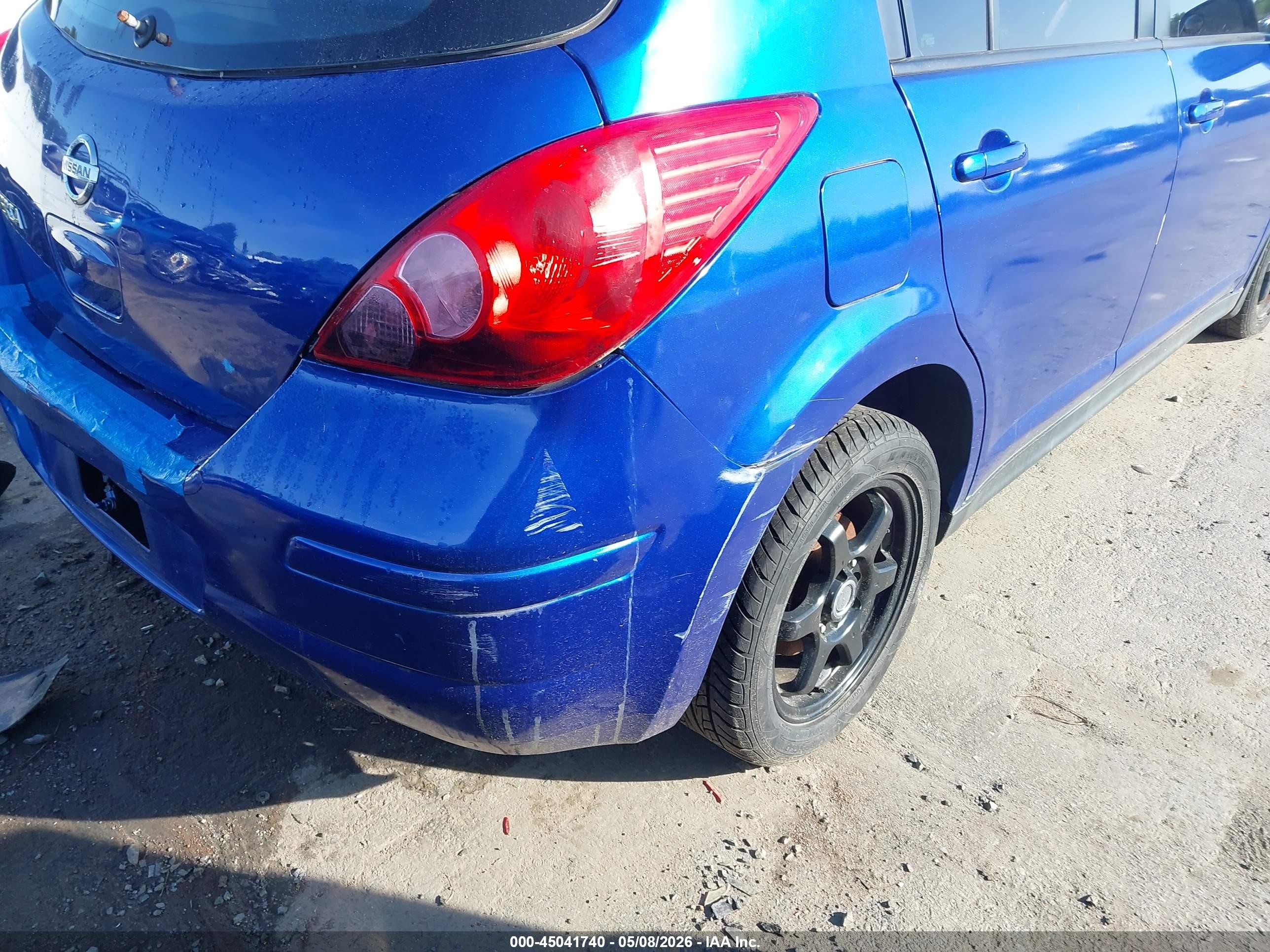 2009 Nissan Versa 1.8s Blue vin: 3N1BC13E09L416324