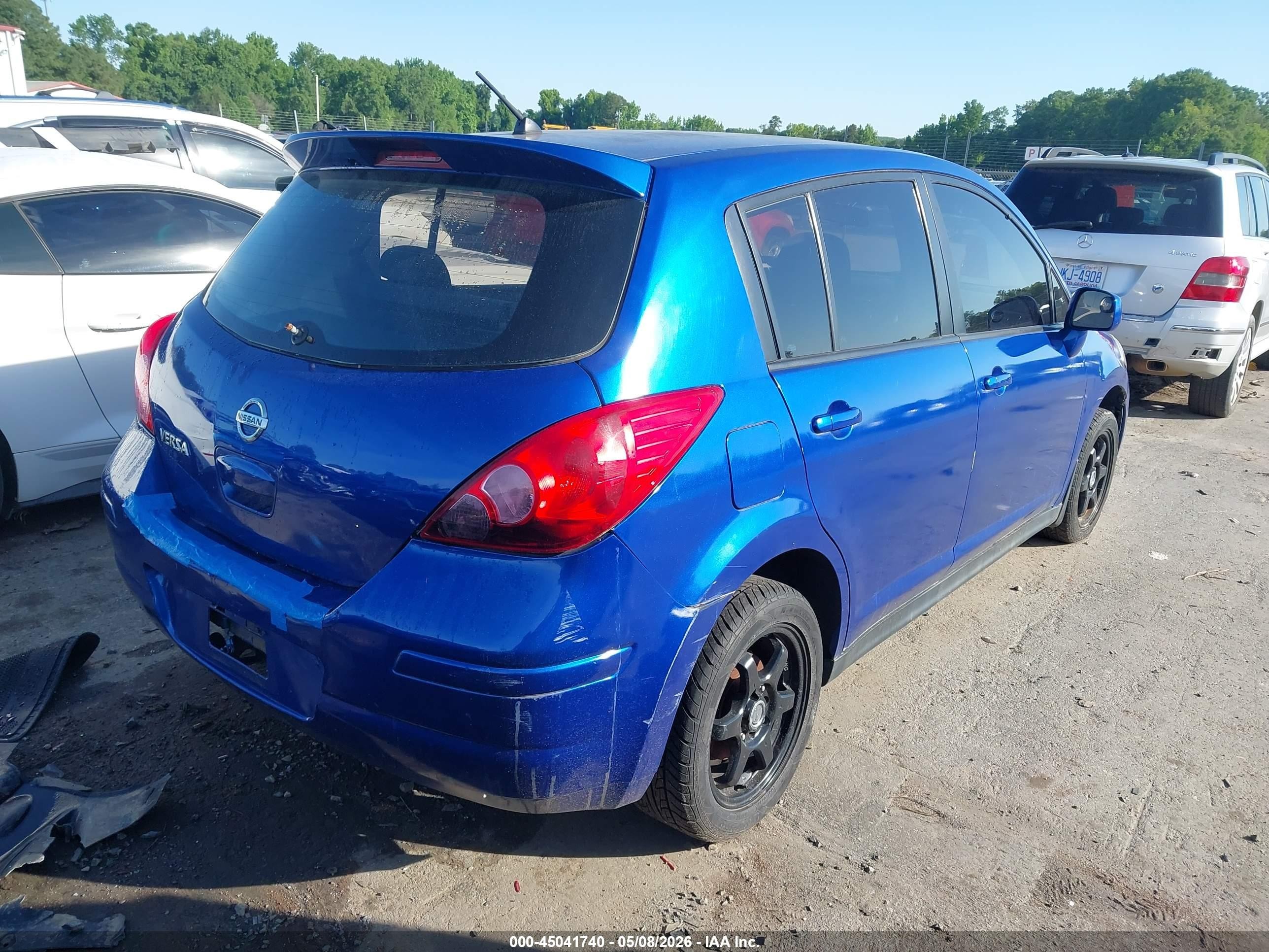 2009 Nissan Versa 1.8s Blue vin: 3N1BC13E09L416324