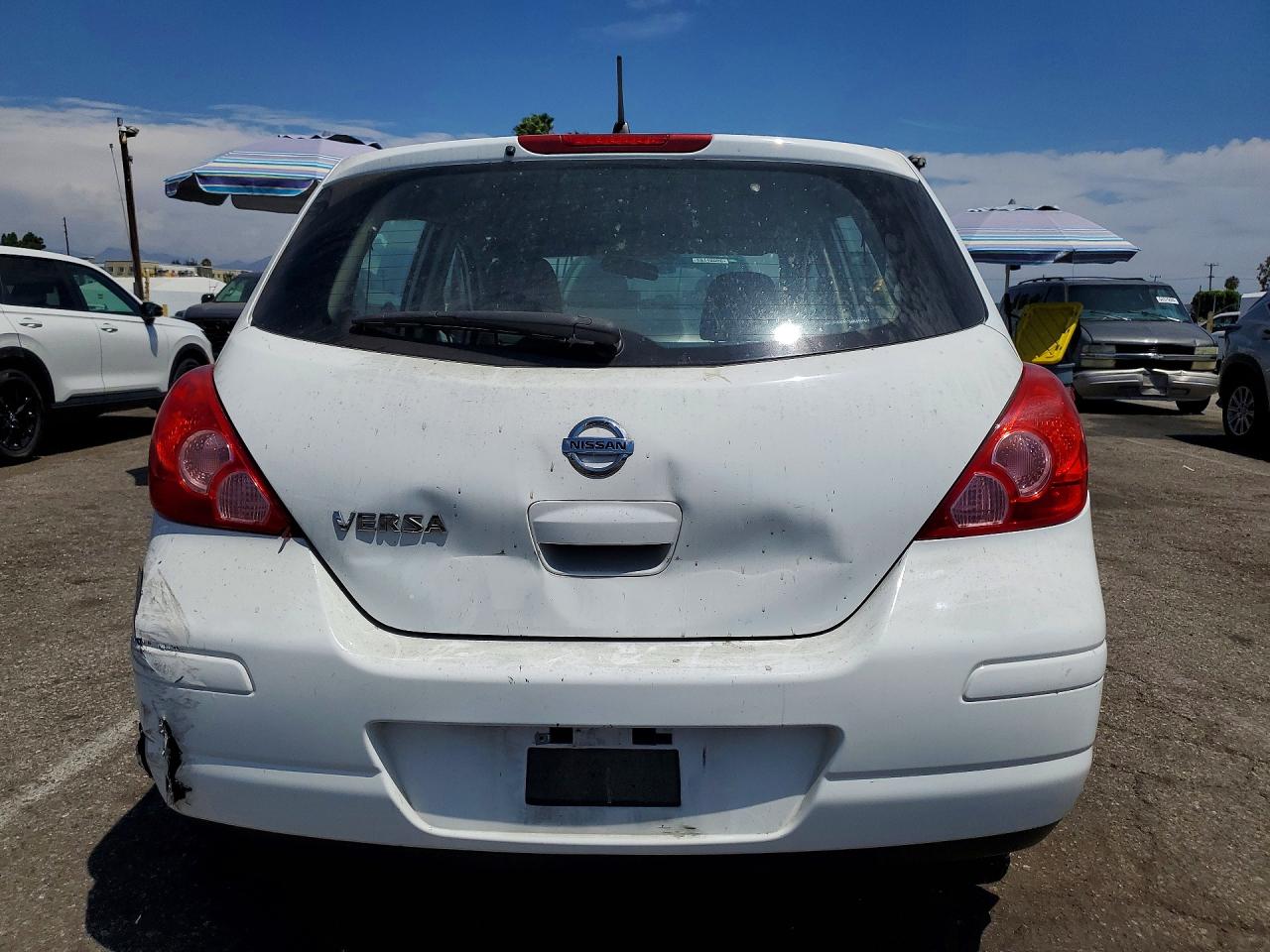 2009 Nissan Versa 1.8 S White vin: 3N1BC13E09L481626