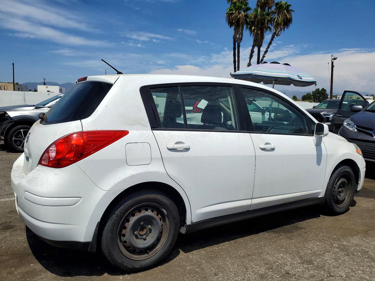 2009 Nissan Versa 1.8 S White vin: 3N1BC13E09L481626