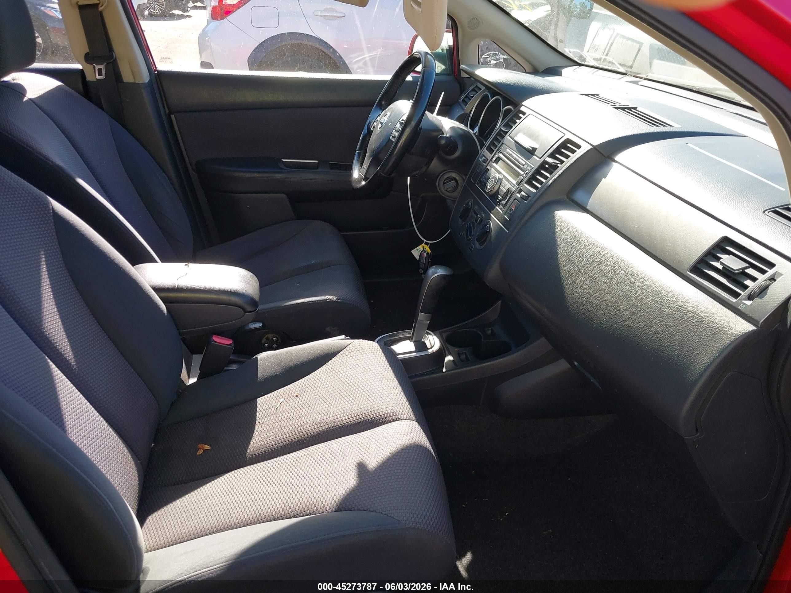2007 Nissan Versa 1.8sl Red vin: 3N1BC13E17L413560