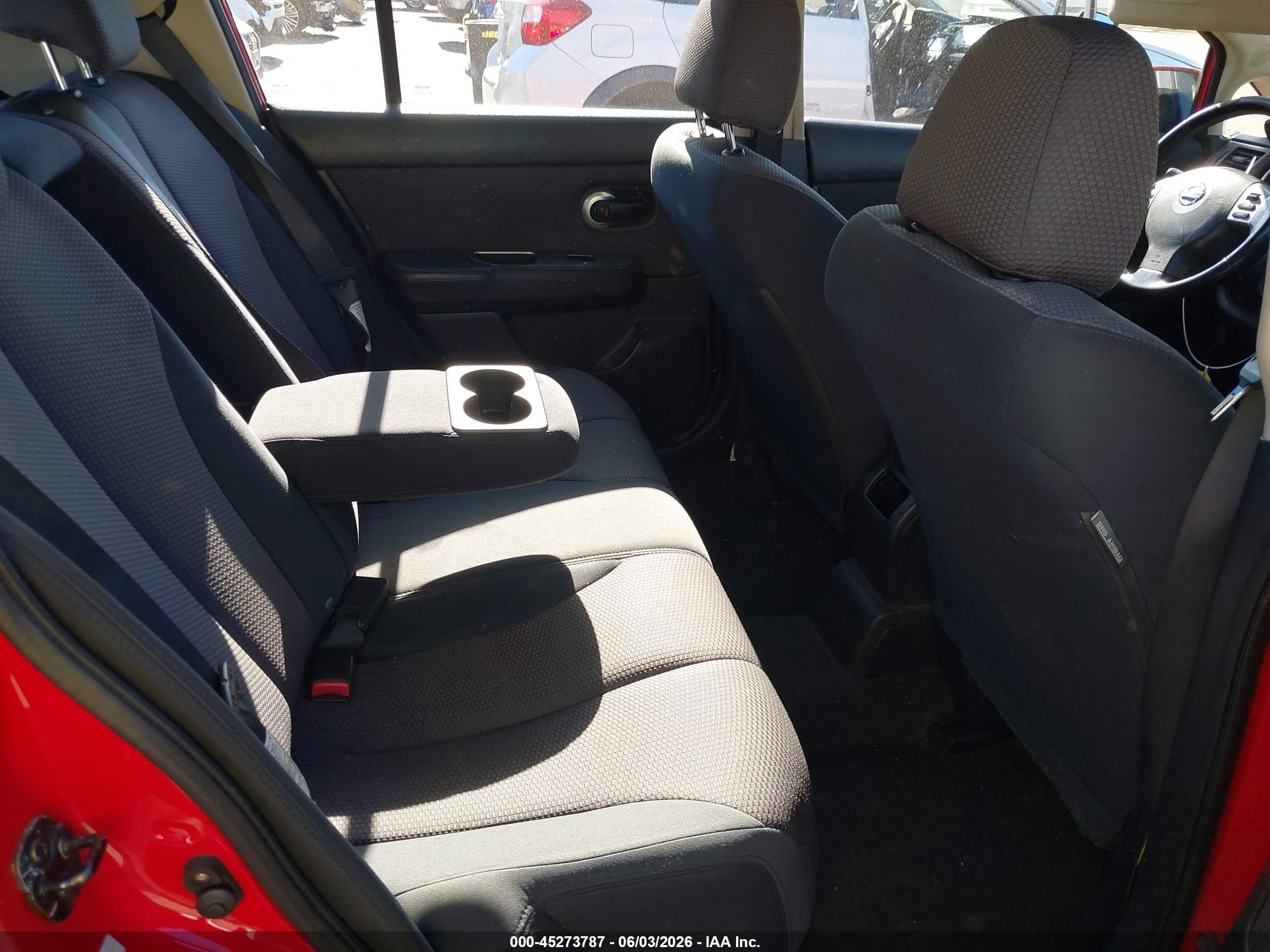 2007 Nissan Versa 1.8sl Red vin: 3N1BC13E17L413560