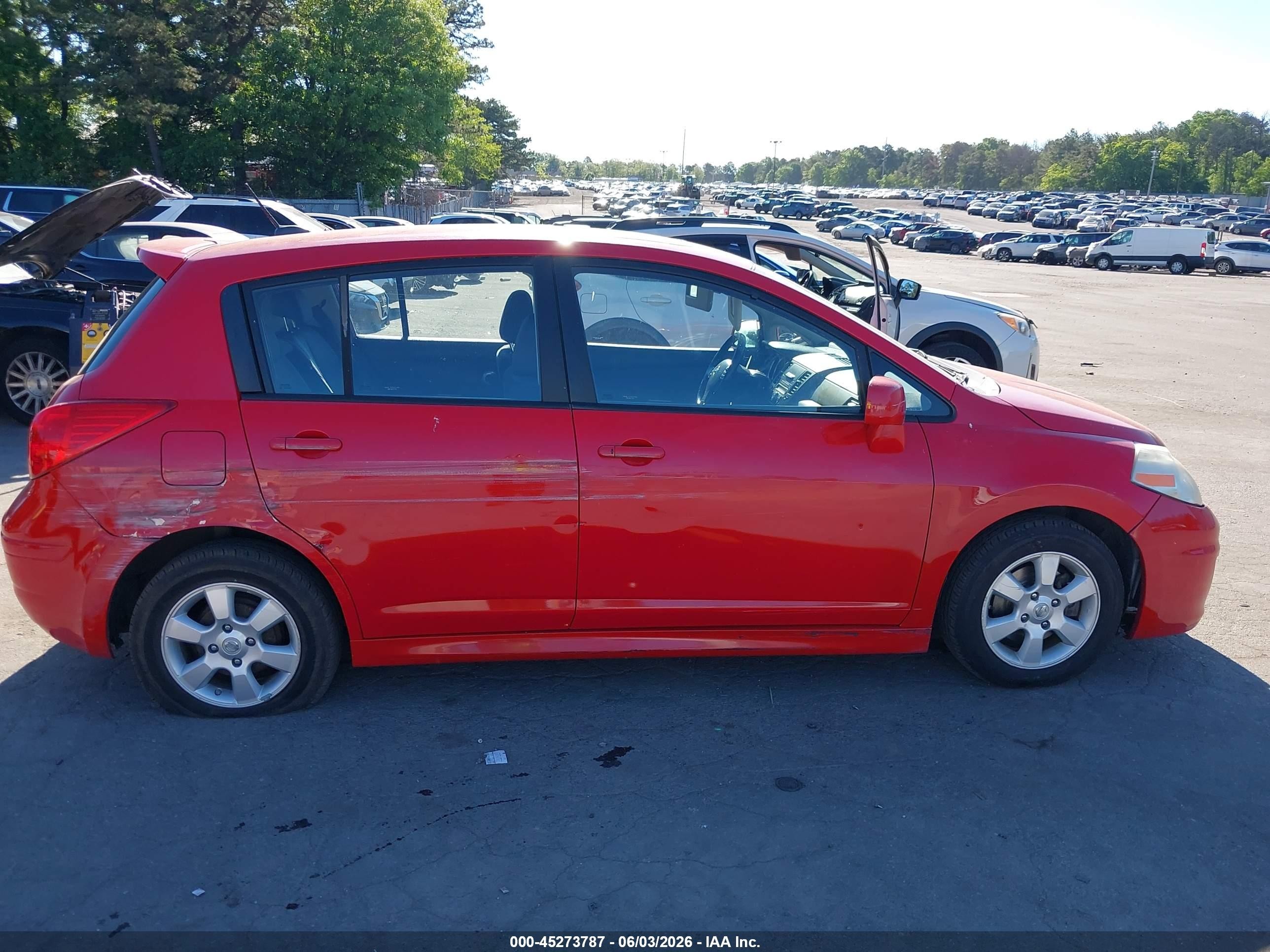2007 Nissan Versa 1.8sl Red vin: 3N1BC13E17L413560