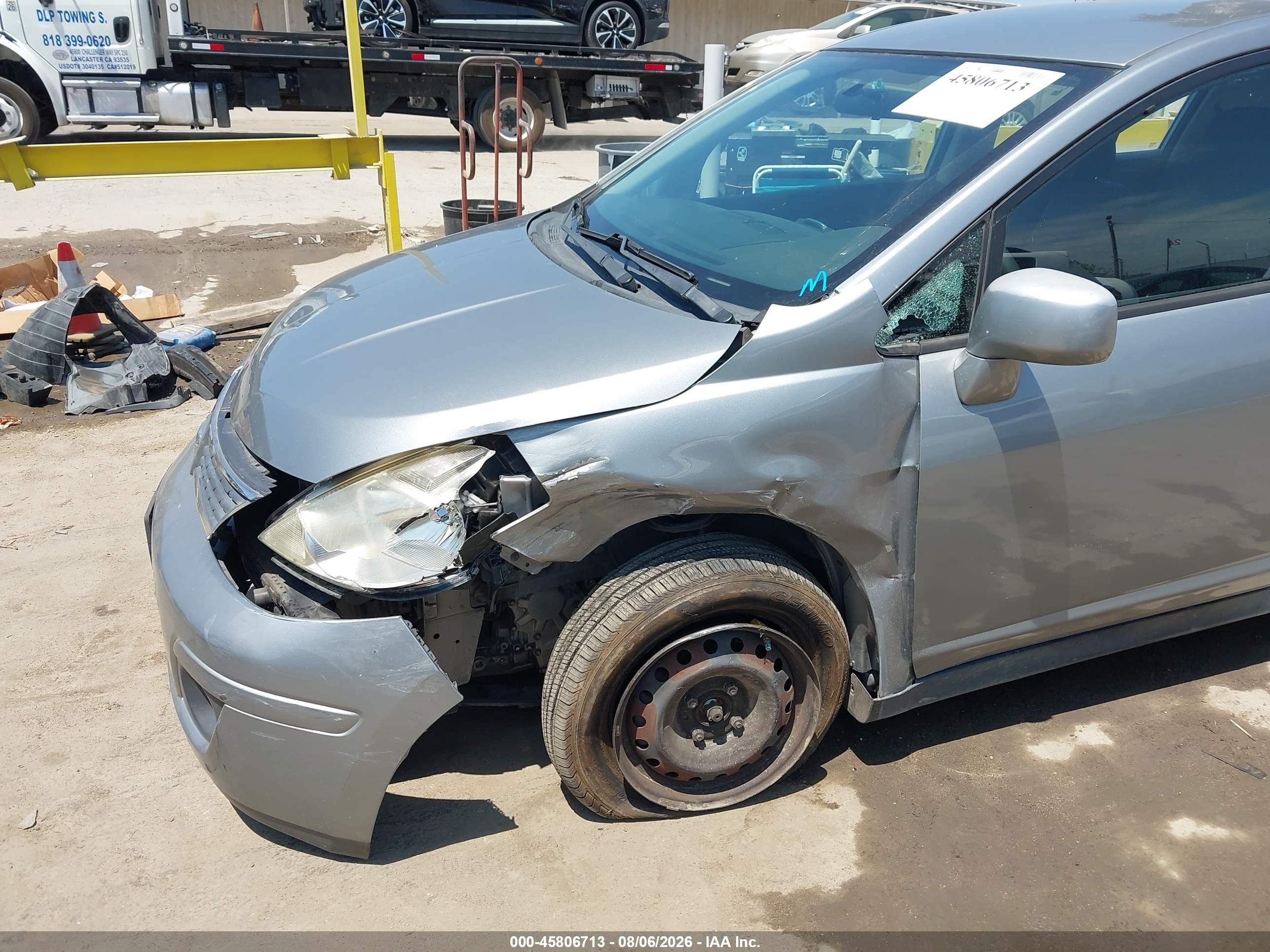 2008 Nissan Versa 1.8 S Серебряный vin: 3N1BC13E18L386765