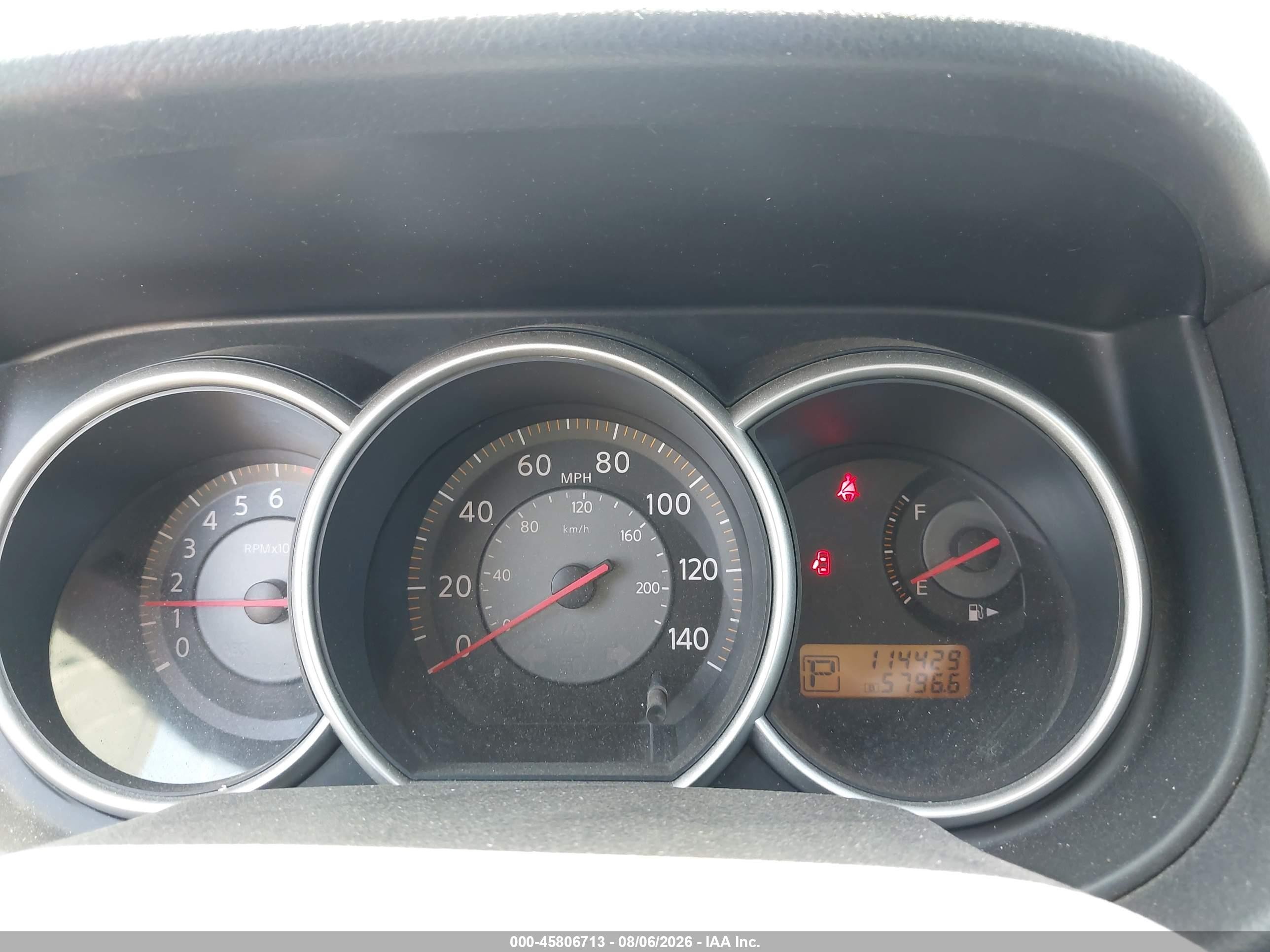 2008 Nissan Versa 1.8 S Серебряный vin: 3N1BC13E18L386765