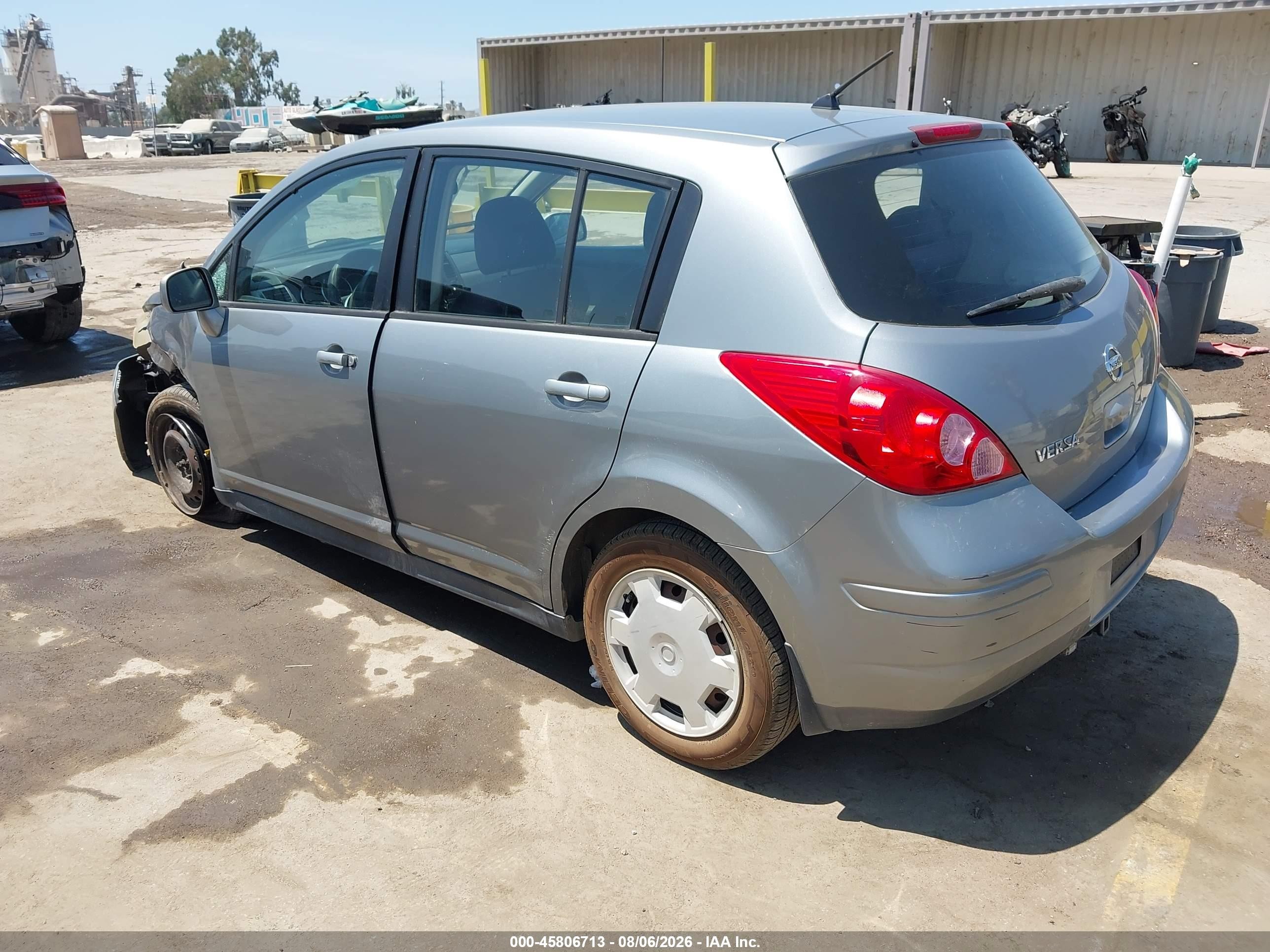 2008 Nissan Versa 1.8 S Серебряный vin: 3N1BC13E18L386765