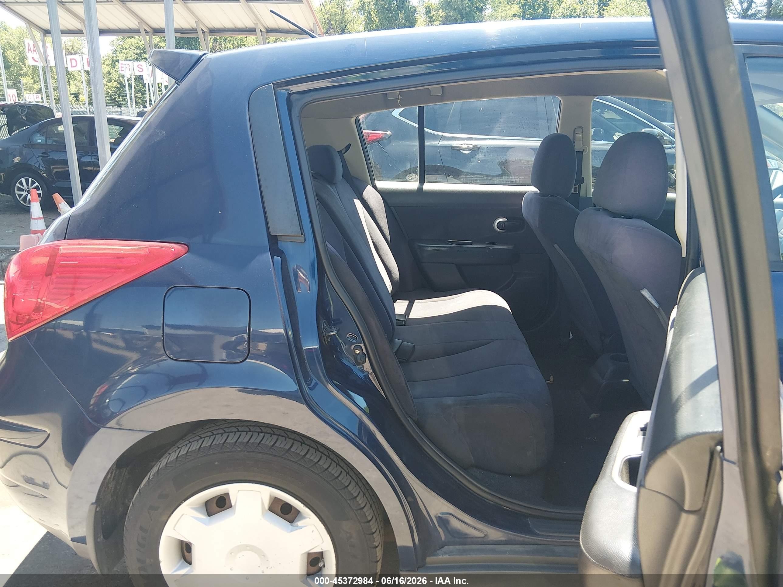 2008 Nissan Versa 1.8 S Blue vin: 3N1BC13E18L389701