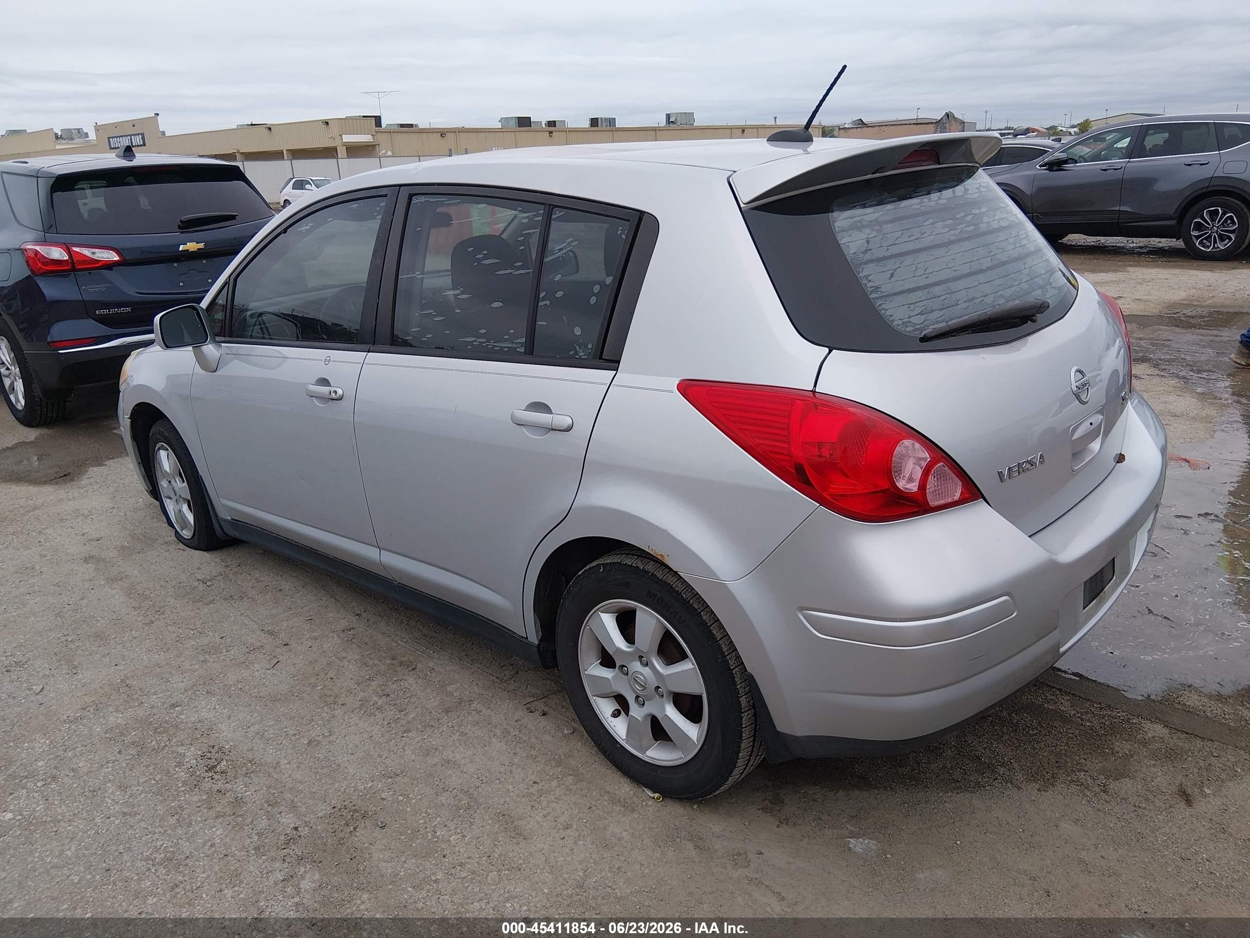 2008 Nissan Versa 1.8sl Silver vin: 3N1BC13E18L412796