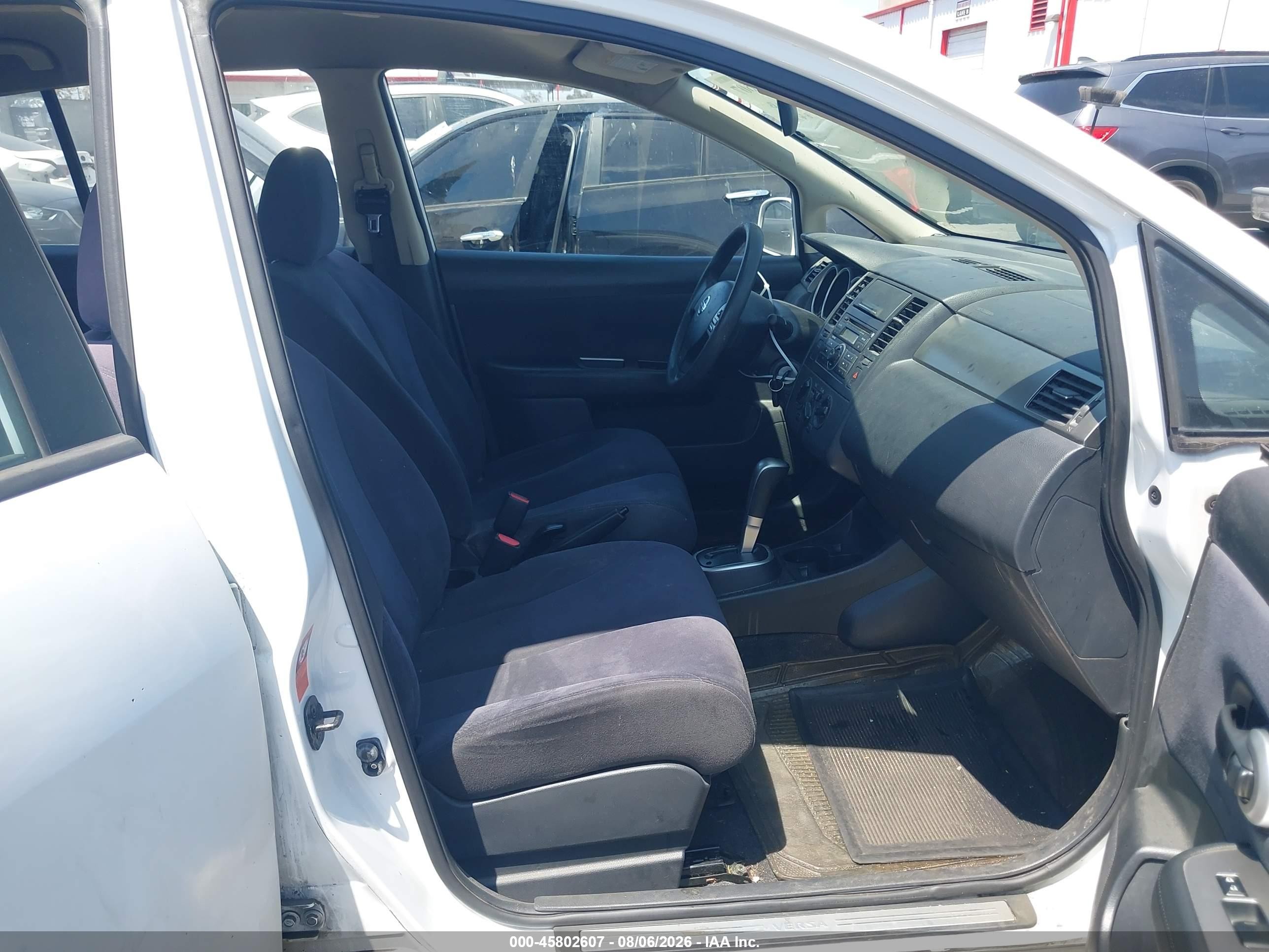 2008 Nissan Versa 1.8s White vin: 3N1BC13E18L440954