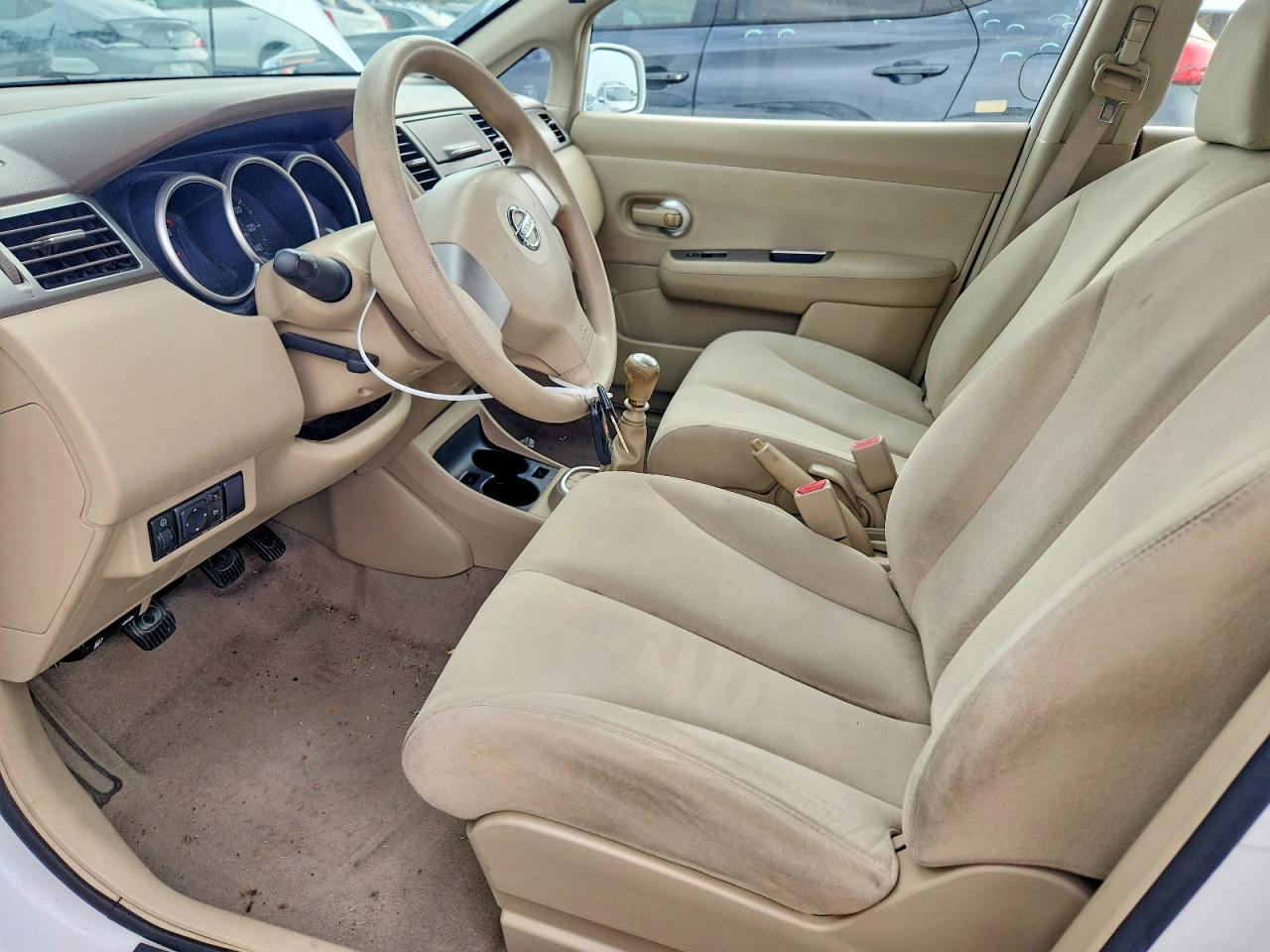 2008 Nissan Versa 1.8 S White vin: 3N1BC13E18L449797