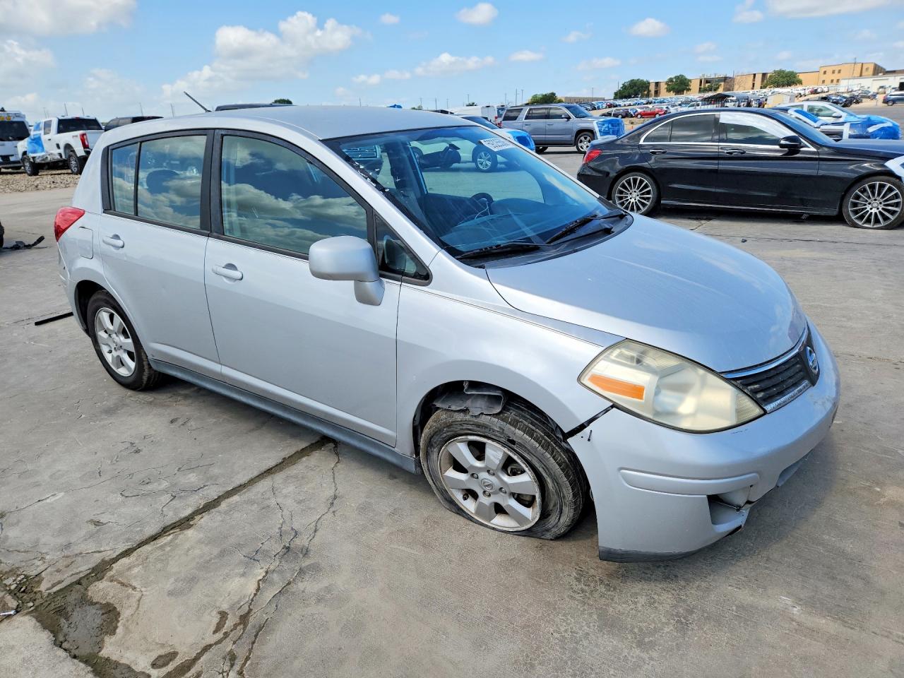 2009 Nissan Versa S/sl Серебряный vin: 3N1BC13E19L410127