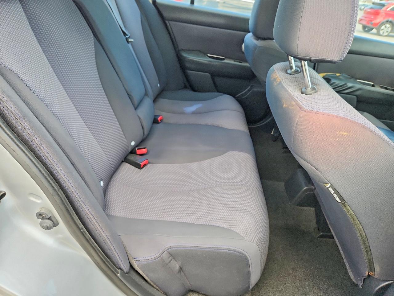 2009 Nissan Versa S/sl Серебряный vin: 3N1BC13E19L410127