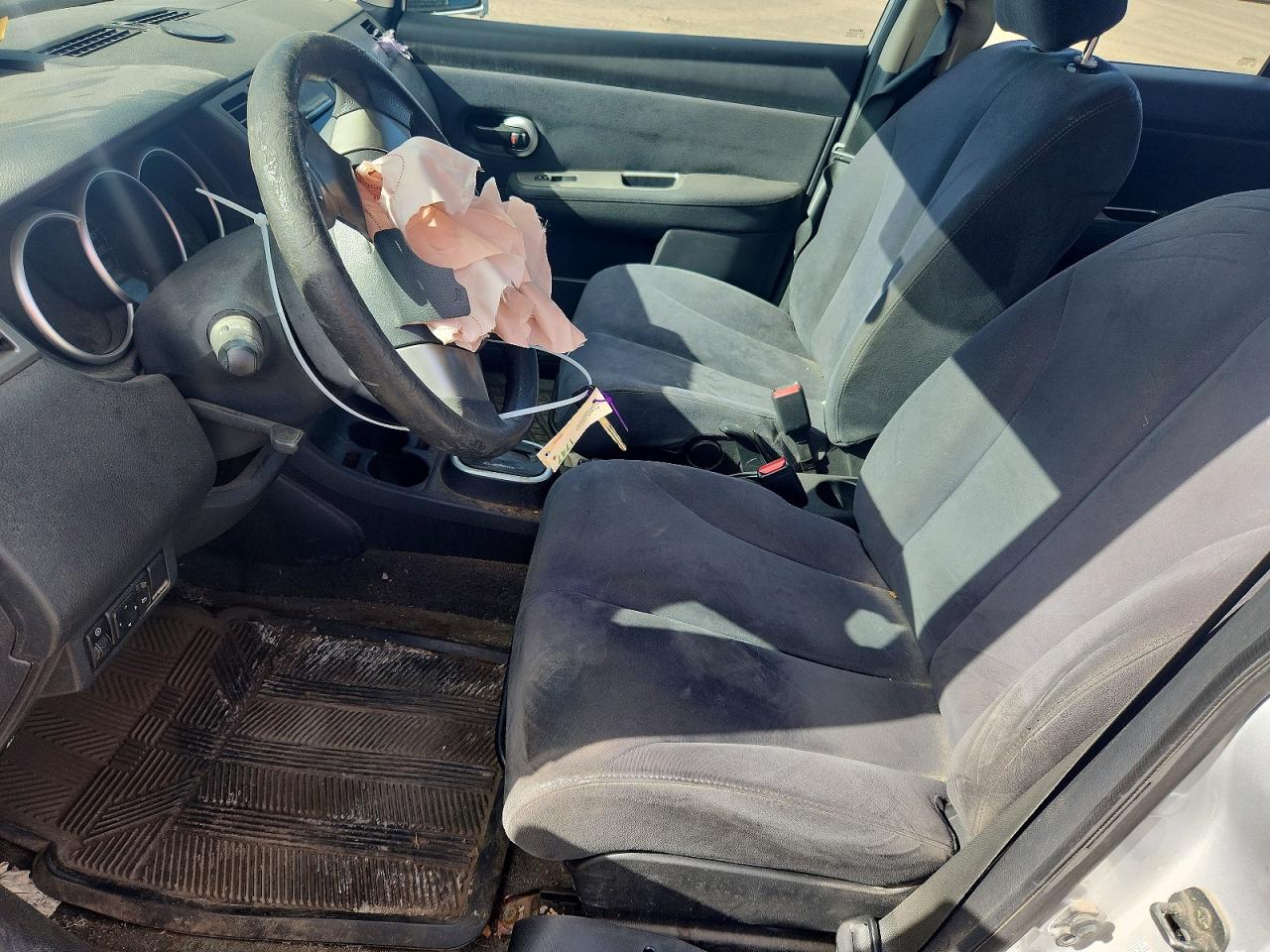 2009 Nissan Versa 1.8 S Silver vin: 3N1BC13E19L456167