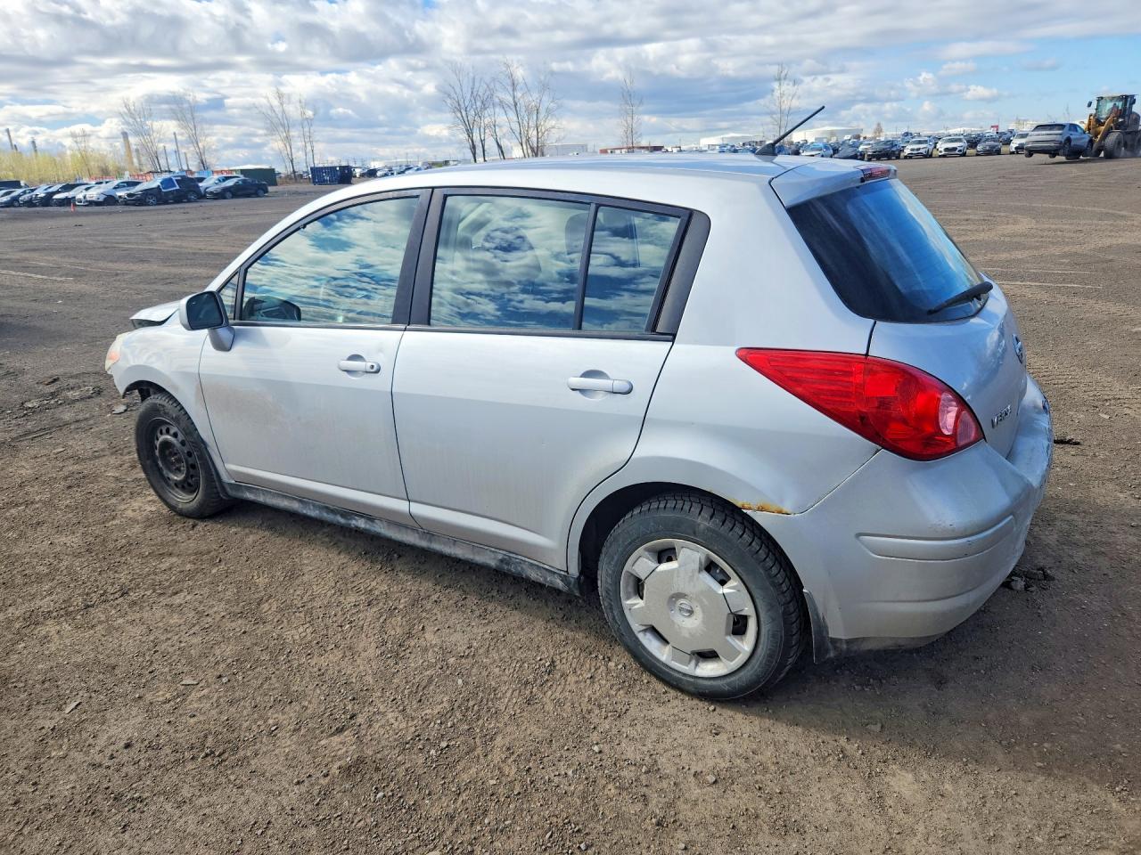 2009 Nissan Versa 1.8 S Silver vin: 3N1BC13E19L456167