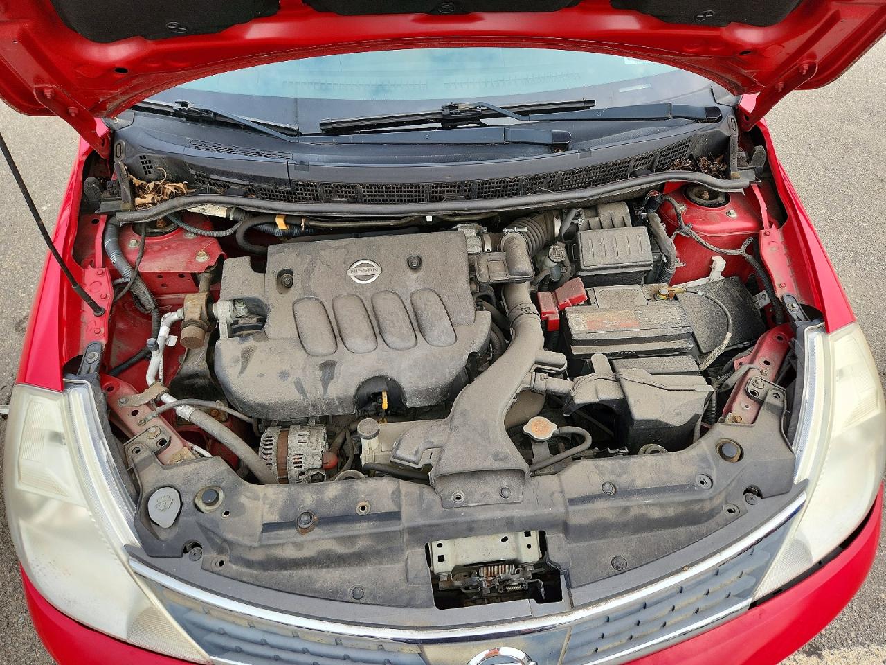 2009 Nissan Versa 1.8 S Red vin: 3N1BC13E19L458775