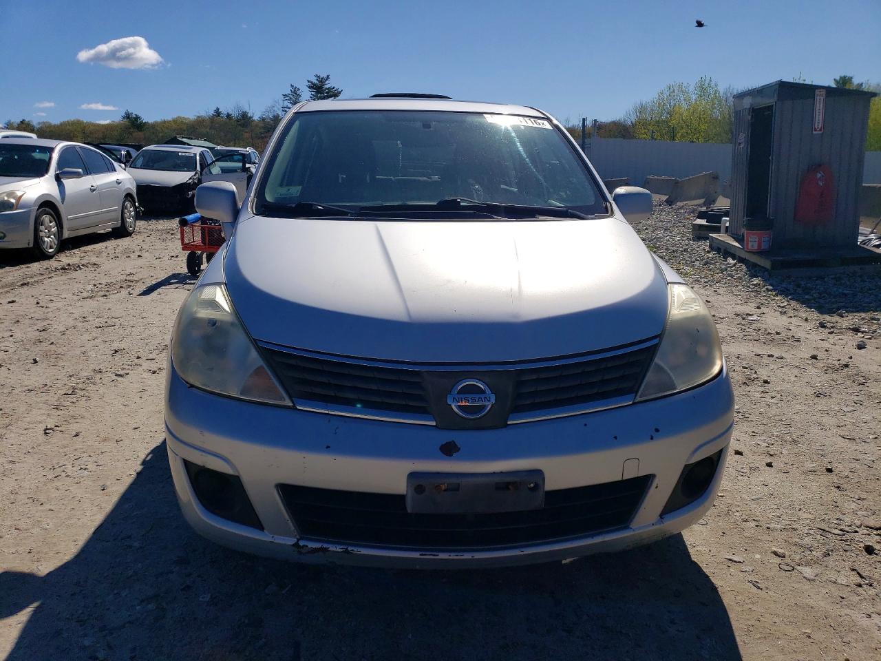 2007 Nissan Versa 1.8 S Silver vin: 3N1BC13E27L371612