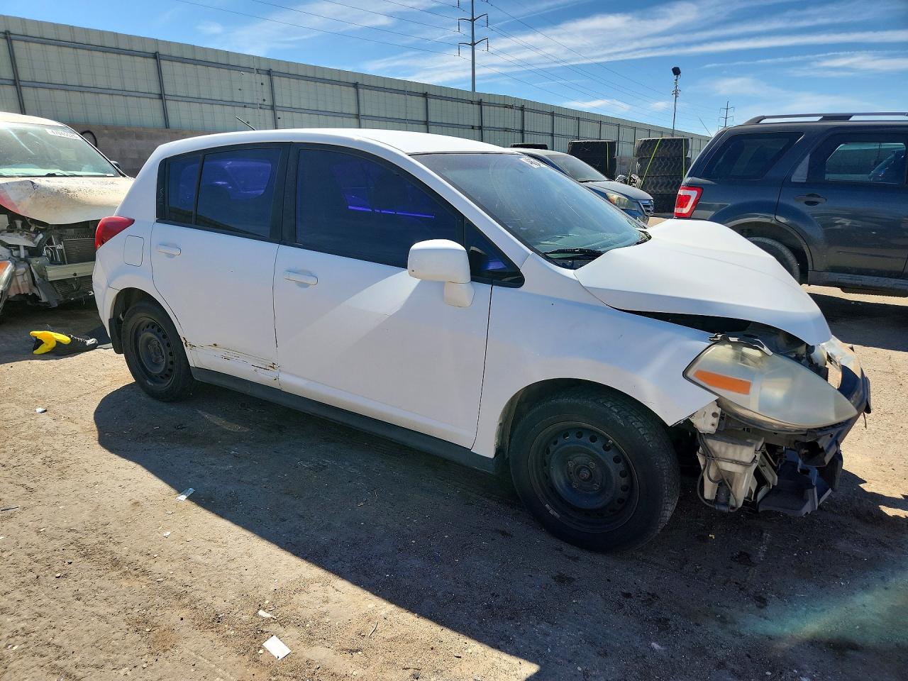 2007 Nissan Versa 1.8 S White vin: 3N1BC13E27L385378