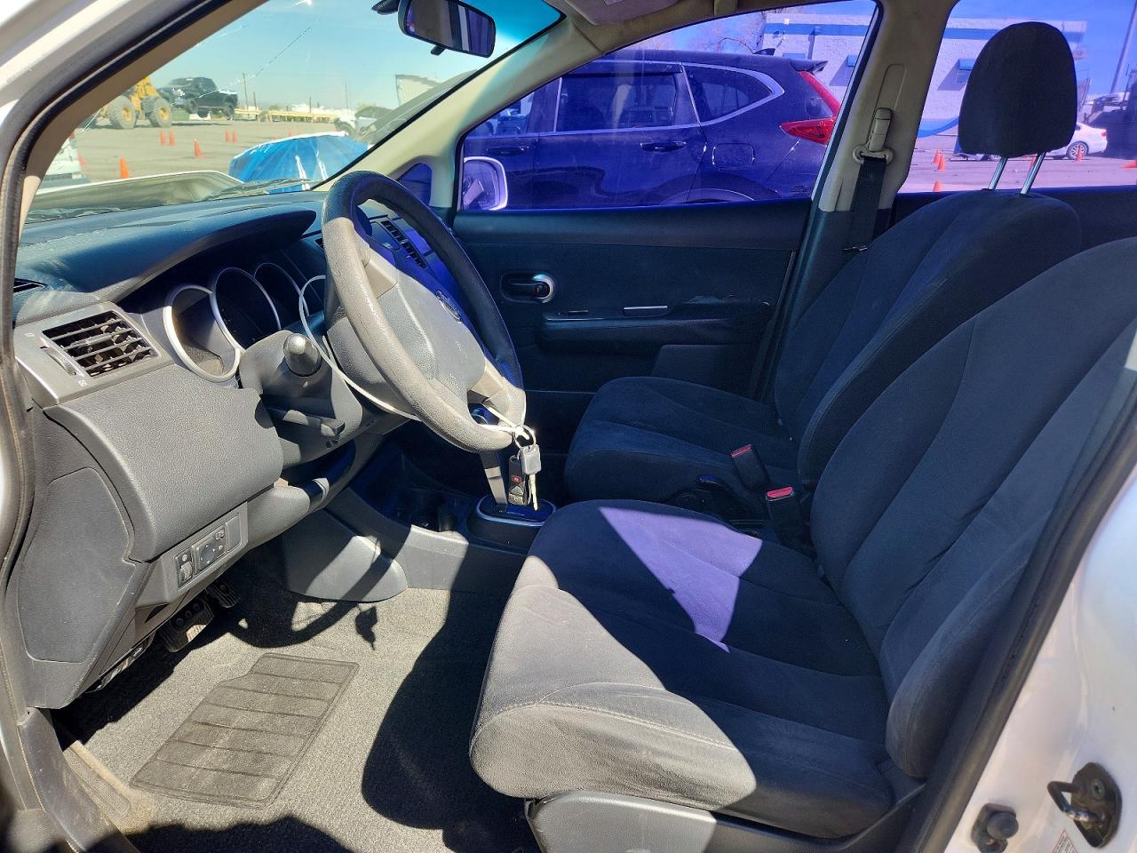 2007 Nissan Versa 1.8 S White vin: 3N1BC13E27L385378