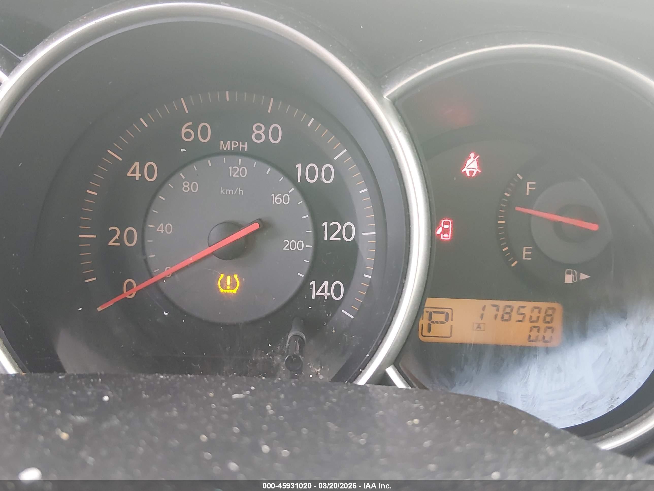 2007 Nissan Versa 1.8s Серебряный vin: 3N1BC13E27L389396