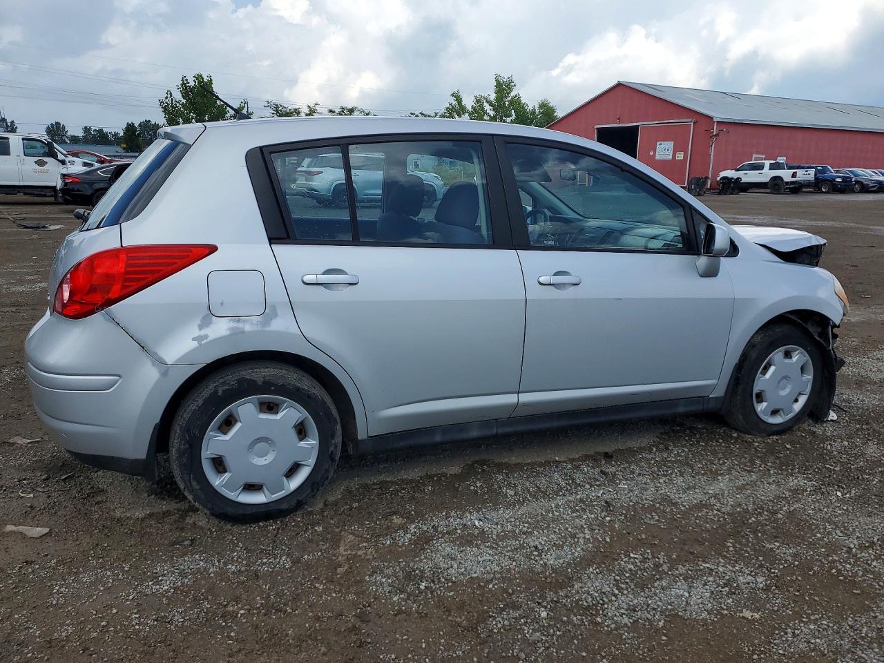 2007 Nissan Versa S Silver vin: 3N1BC13E27L427743