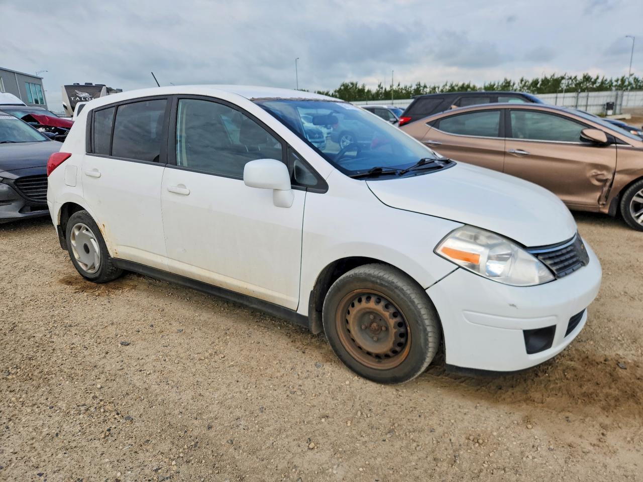 2008 Nissan Versa 1.8 S White vin: 3N1BC13E28L413519