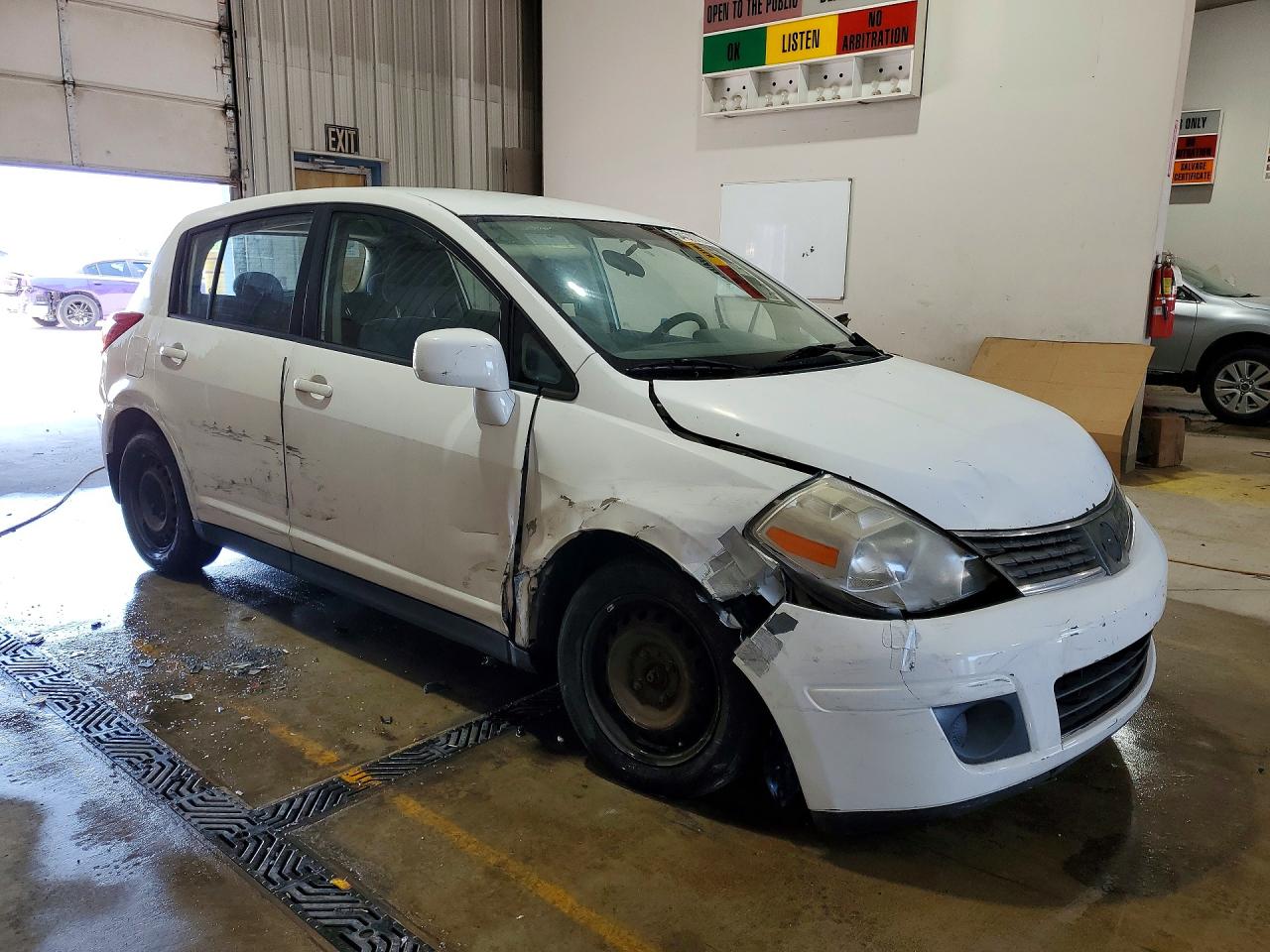 2008 Nissan Versa 1.8 S White vin: 3N1BC13E28L413522