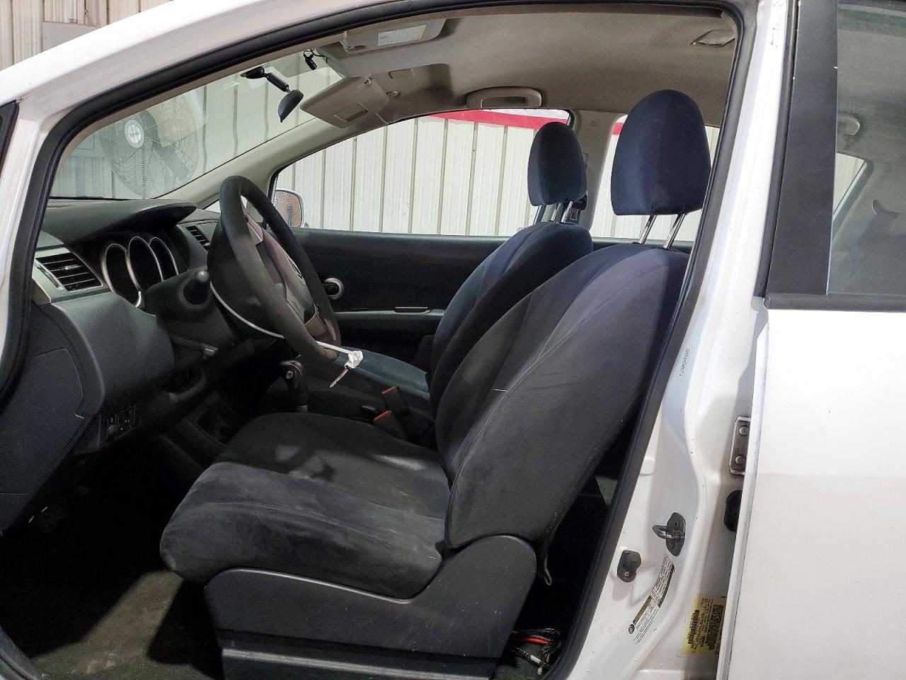 2008 Nissan Versa 1.8 S White vin: 3N1BC13E28L413522
