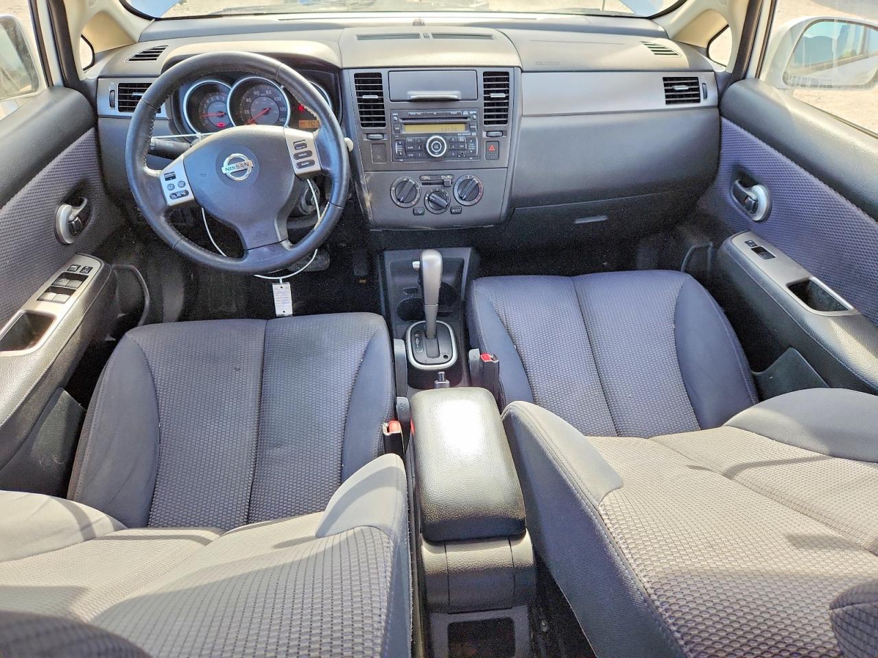 2009 Nissan Versa 1.8 S Silver vin: 3N1BC13E29L370169