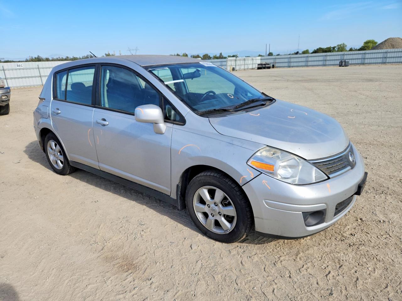 2009 Nissan Versa 1.8 S Silver vin: 3N1BC13E29L370169