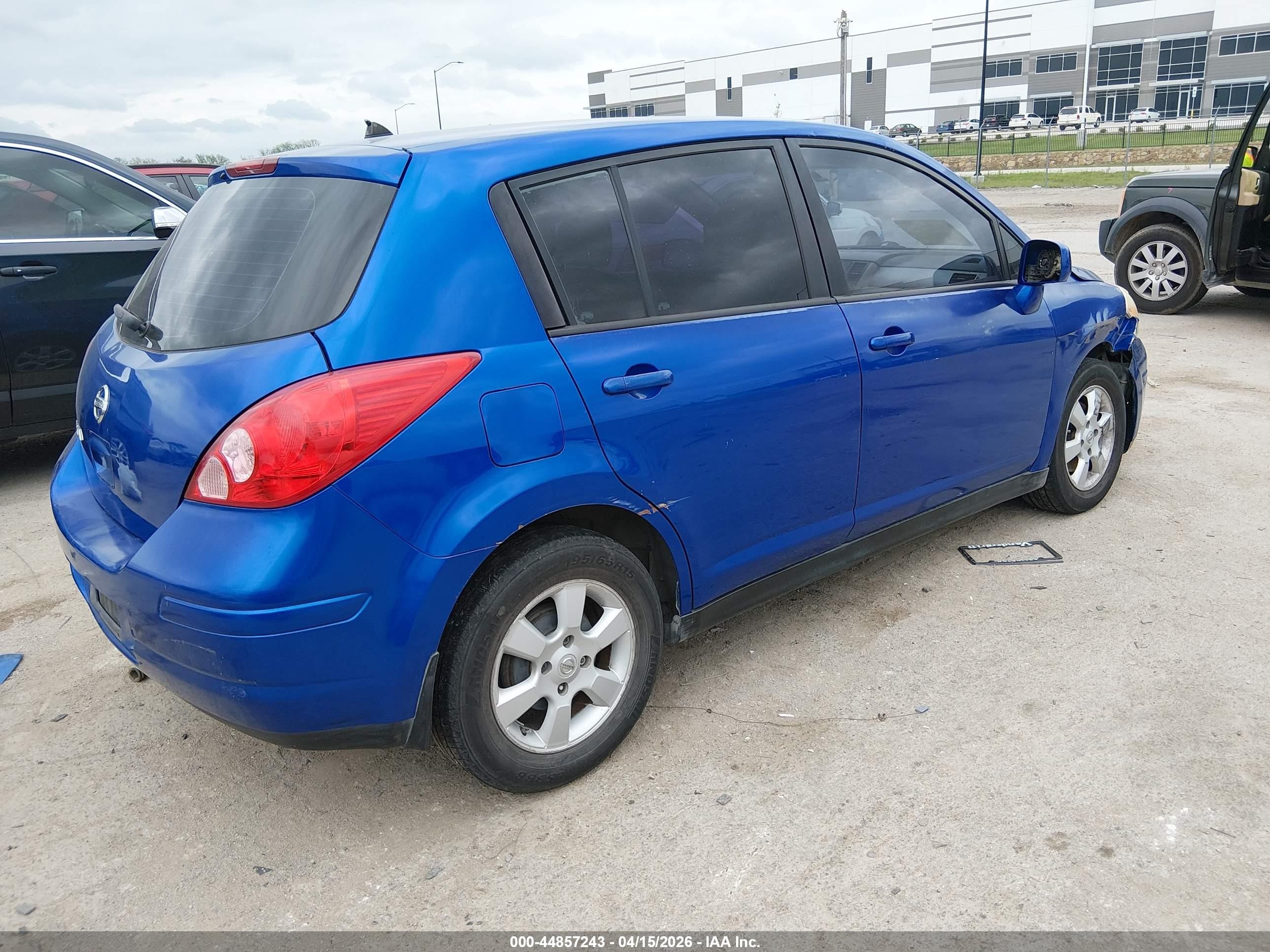 2009 Nissan Versa 1.8s Blue vin: 3N1BC13E29L402229