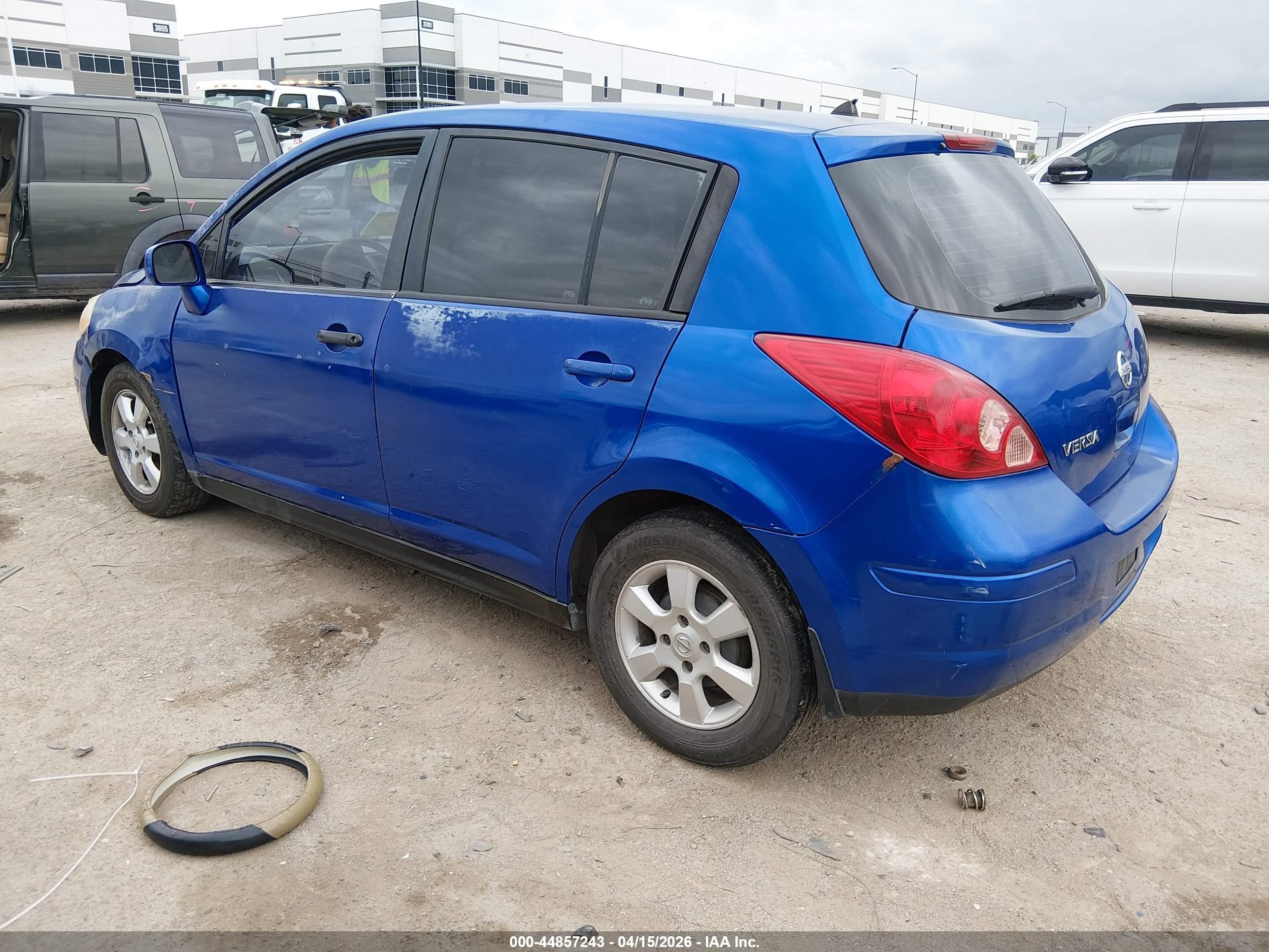 2009 Nissan Versa 1.8s Blue vin: 3N1BC13E29L402229