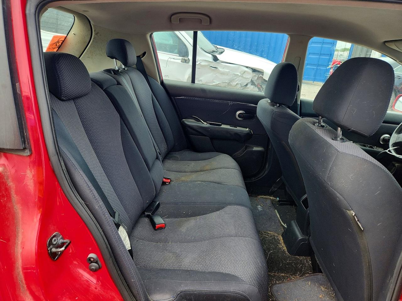 2009 Nissan Versa 1.8 S Red vin: 3N1BC13E29L407950